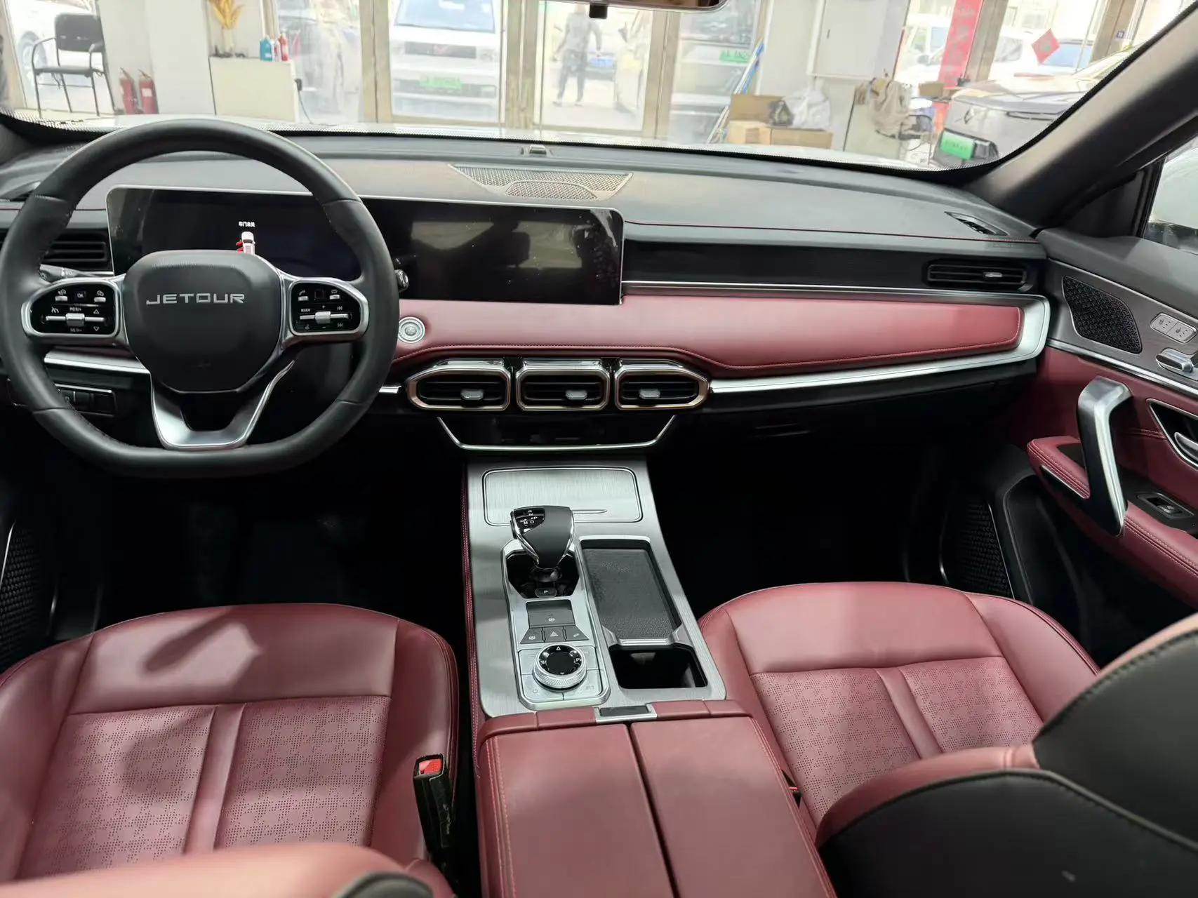 Jetour 2025 X70 PLUS 1.5T Champion Edition MAX 5-seater Automatic 10