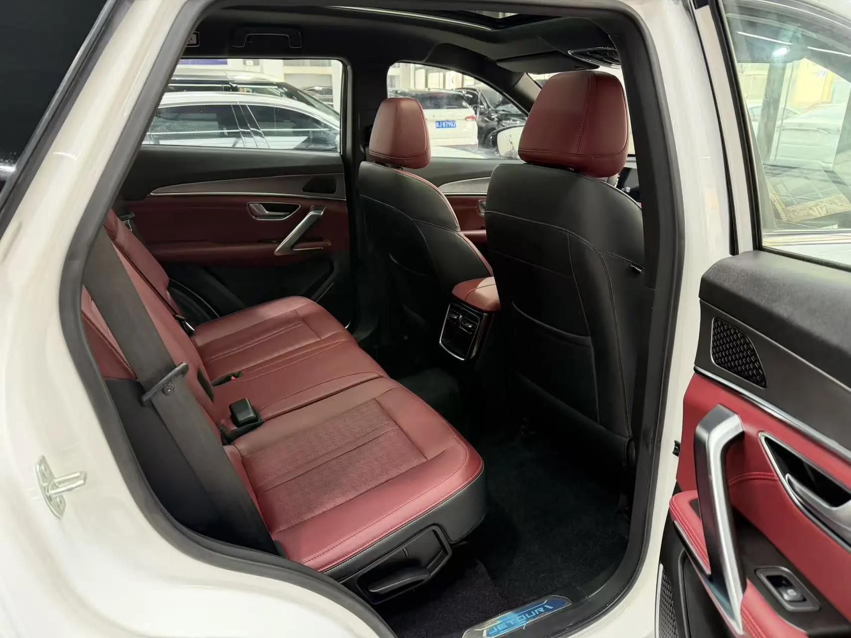 Jetour 2025 X70 PLUS 1.5T Champion Edition MAX 5-seater Automatic 15