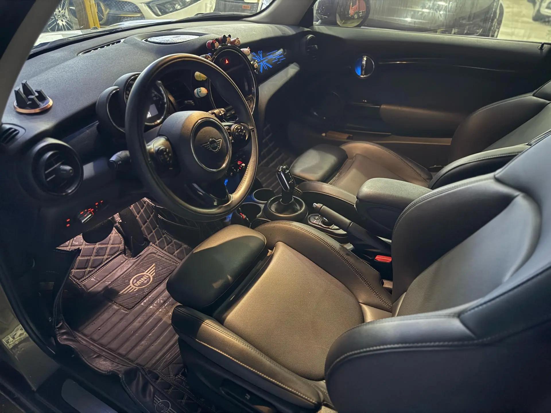 MINI 2020 1.5T COOPER Classic 5