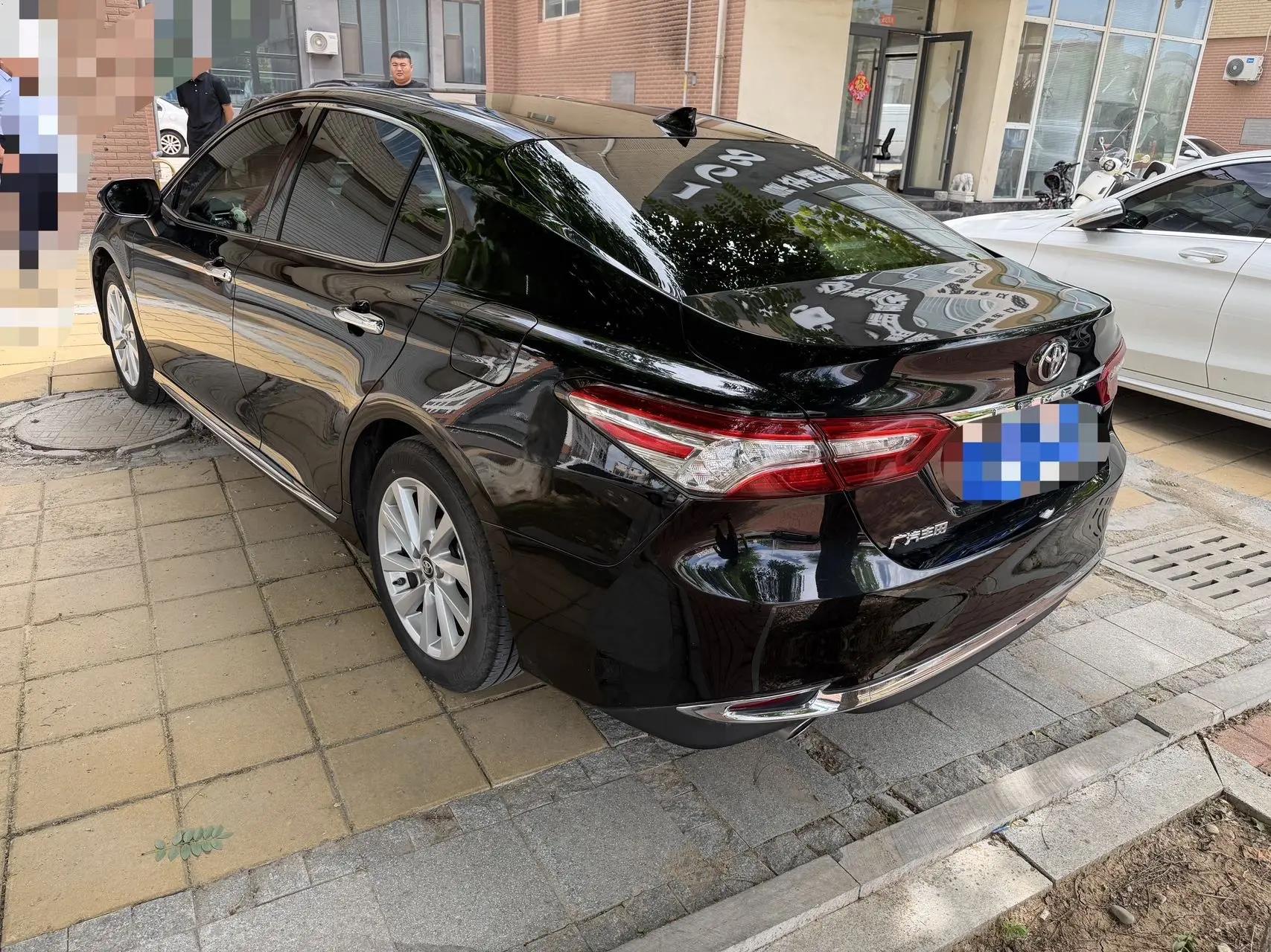 Toyota 2023 Camry 2.0G CVT Luxury Edition Automatic 3