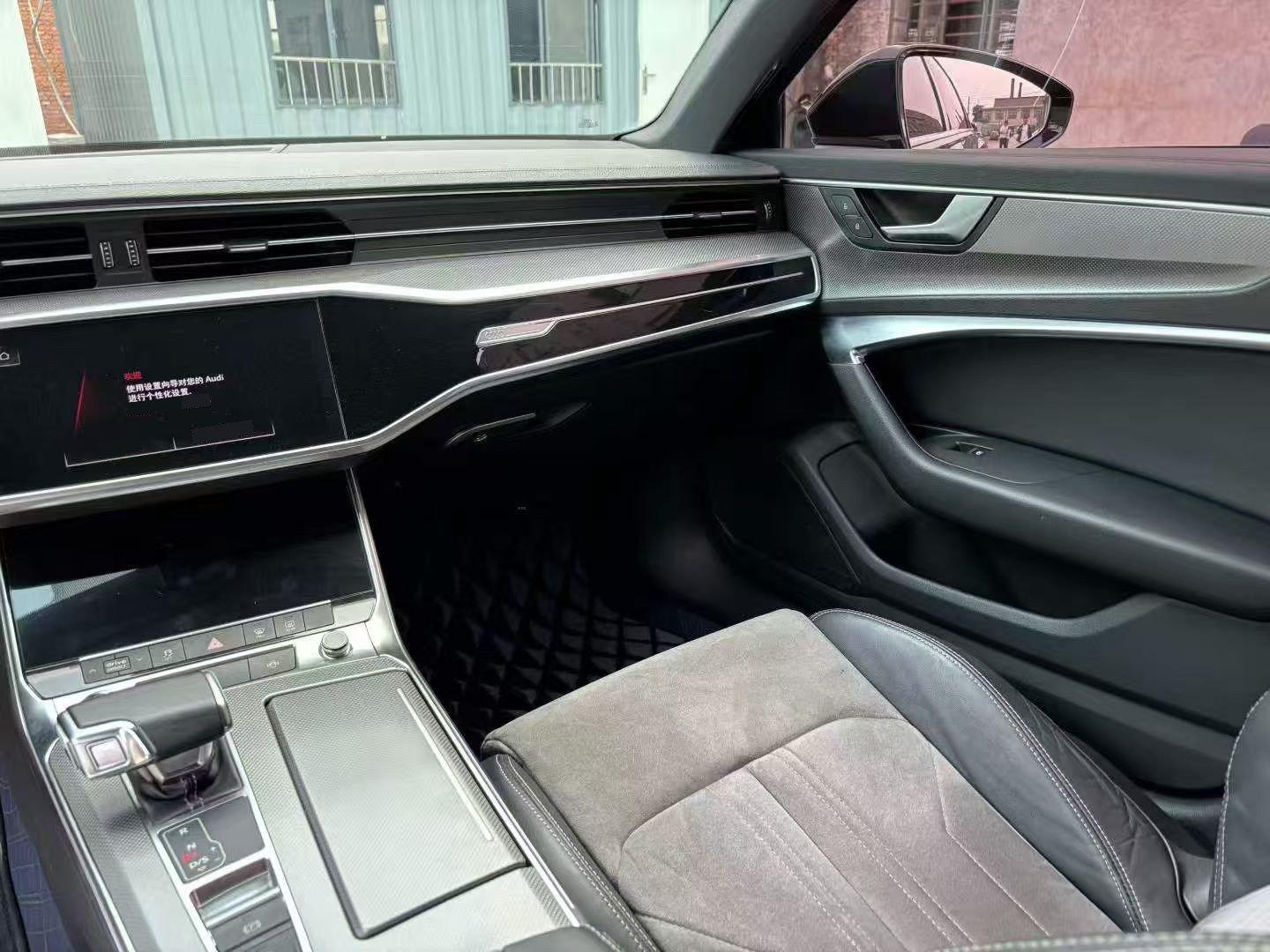 Audi A6L 2022 45 TFSI Selected Dynamic Type 6
