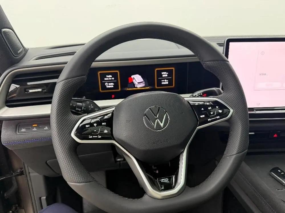 Volkswagen 2025 Tharu Pro 2.0TSI 450TSI Four-Wheel-Drive Summit Edition Automatic 2