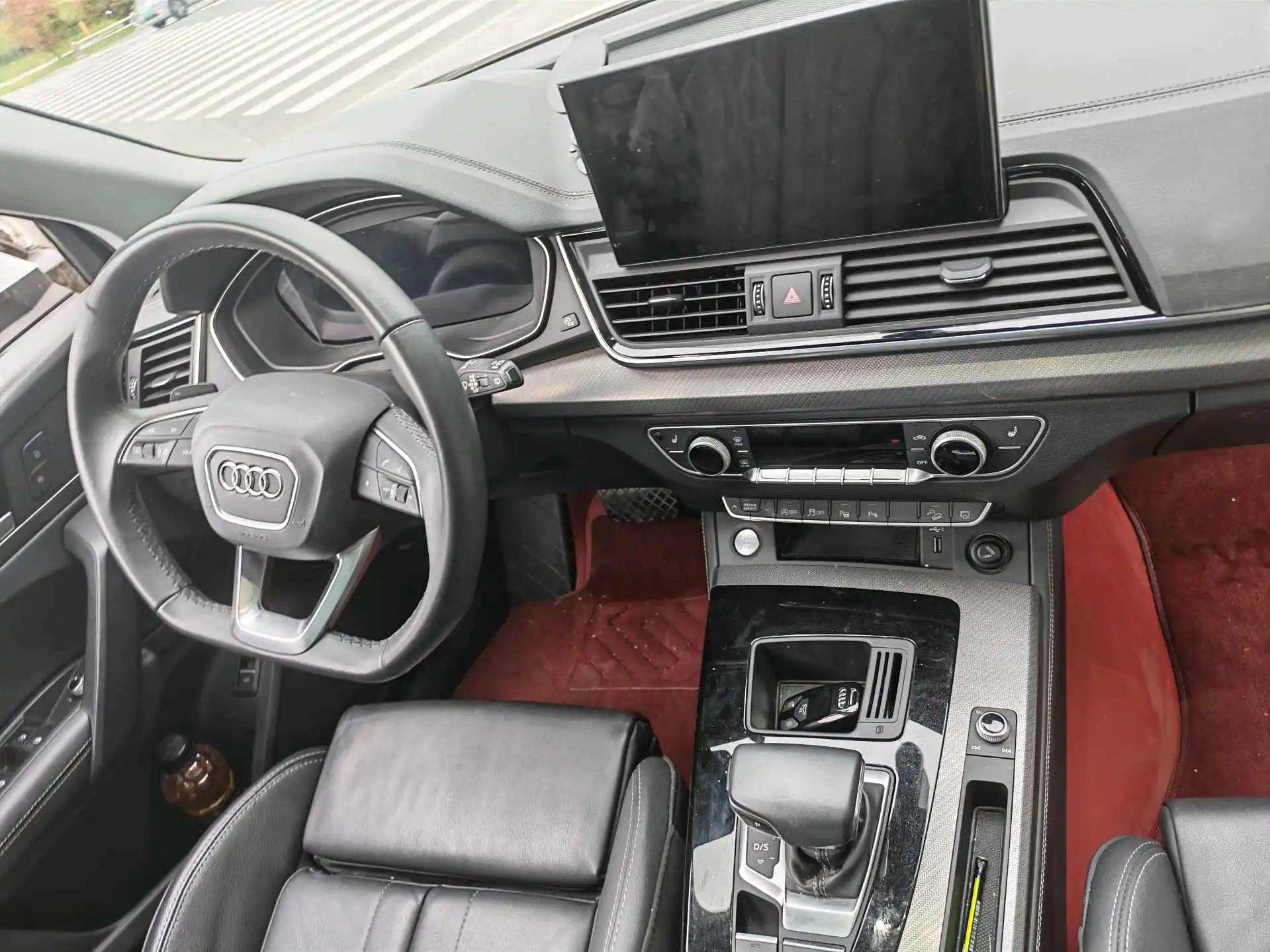 Audi Q5L 2022 40T luxury dynamic 6
