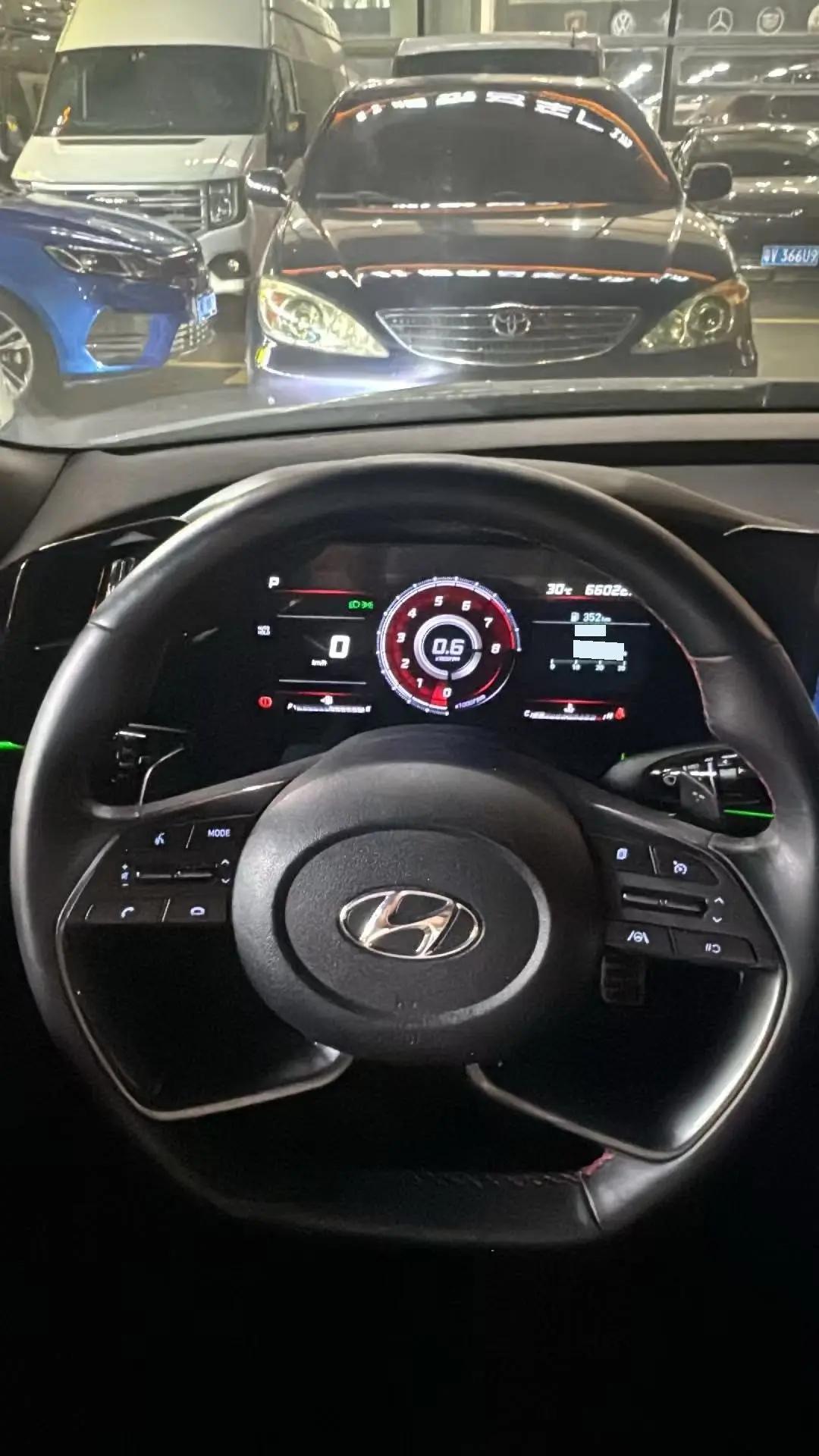 Elantra 2022 240TGDi DCT TOP Ultimate 6