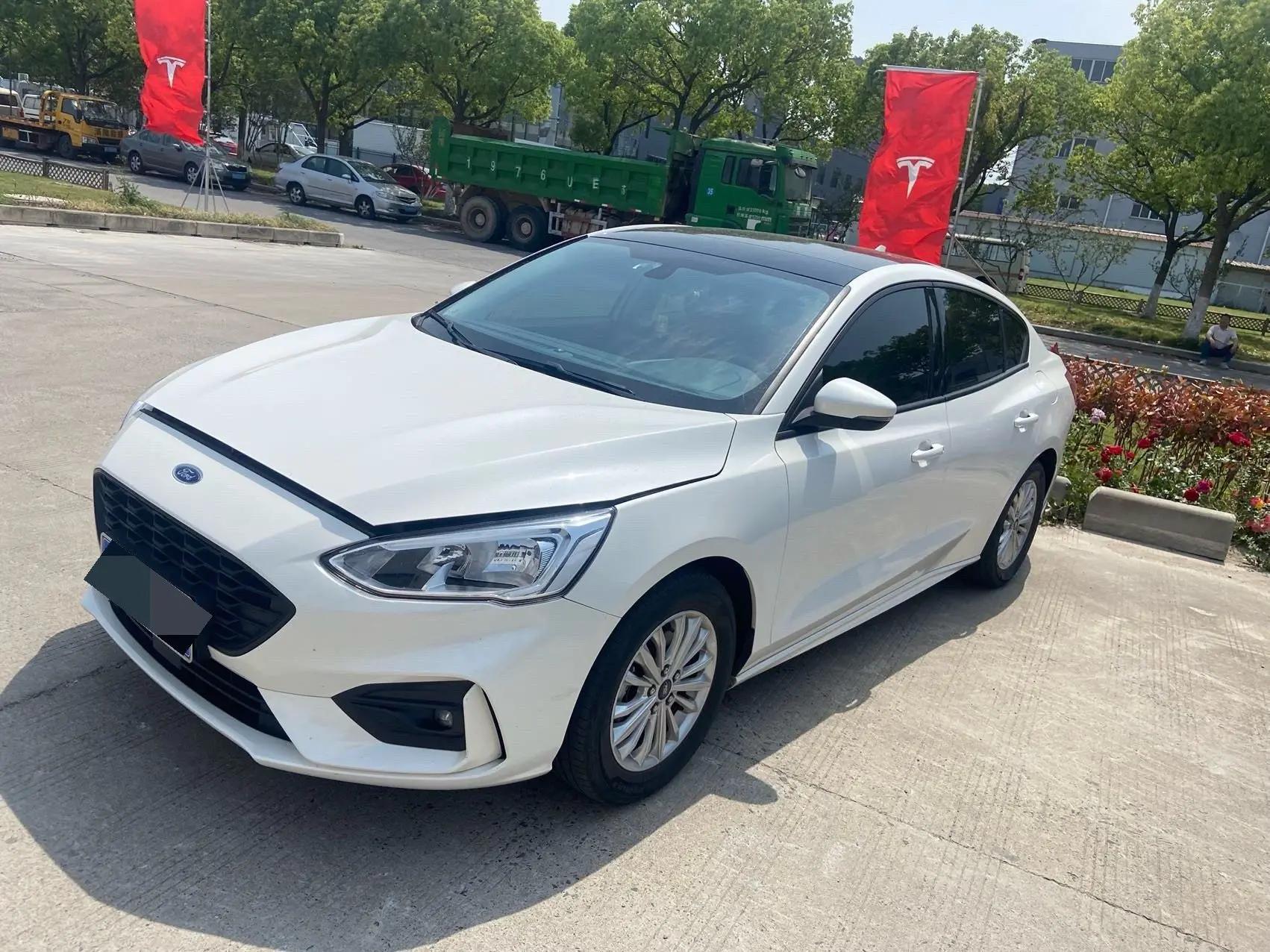 Open image lightbox: Fox 2020 sedan EcoBoost 180 automatic front tide