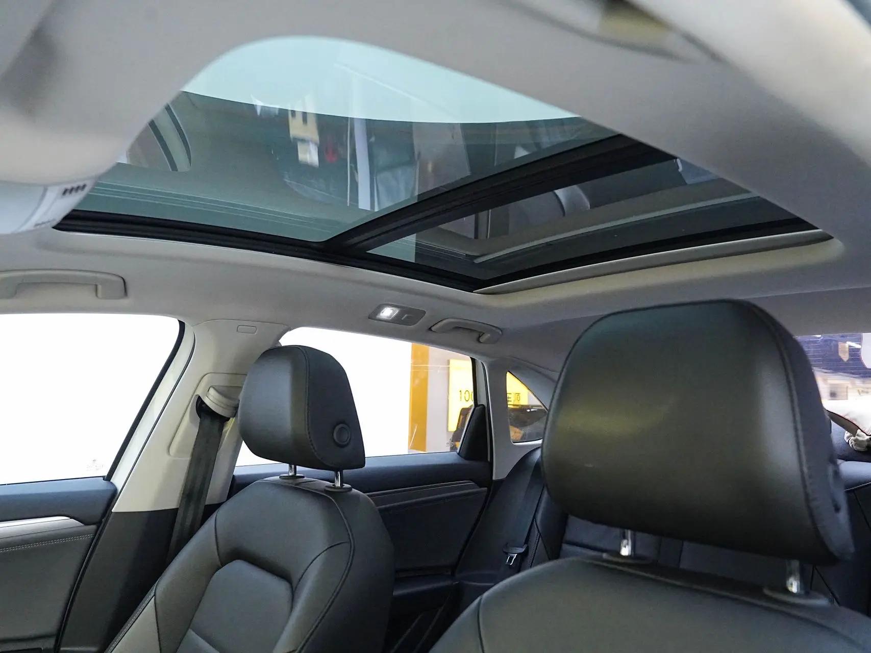 Sagittarius 2022 280TSI DSG Flying Edition 6