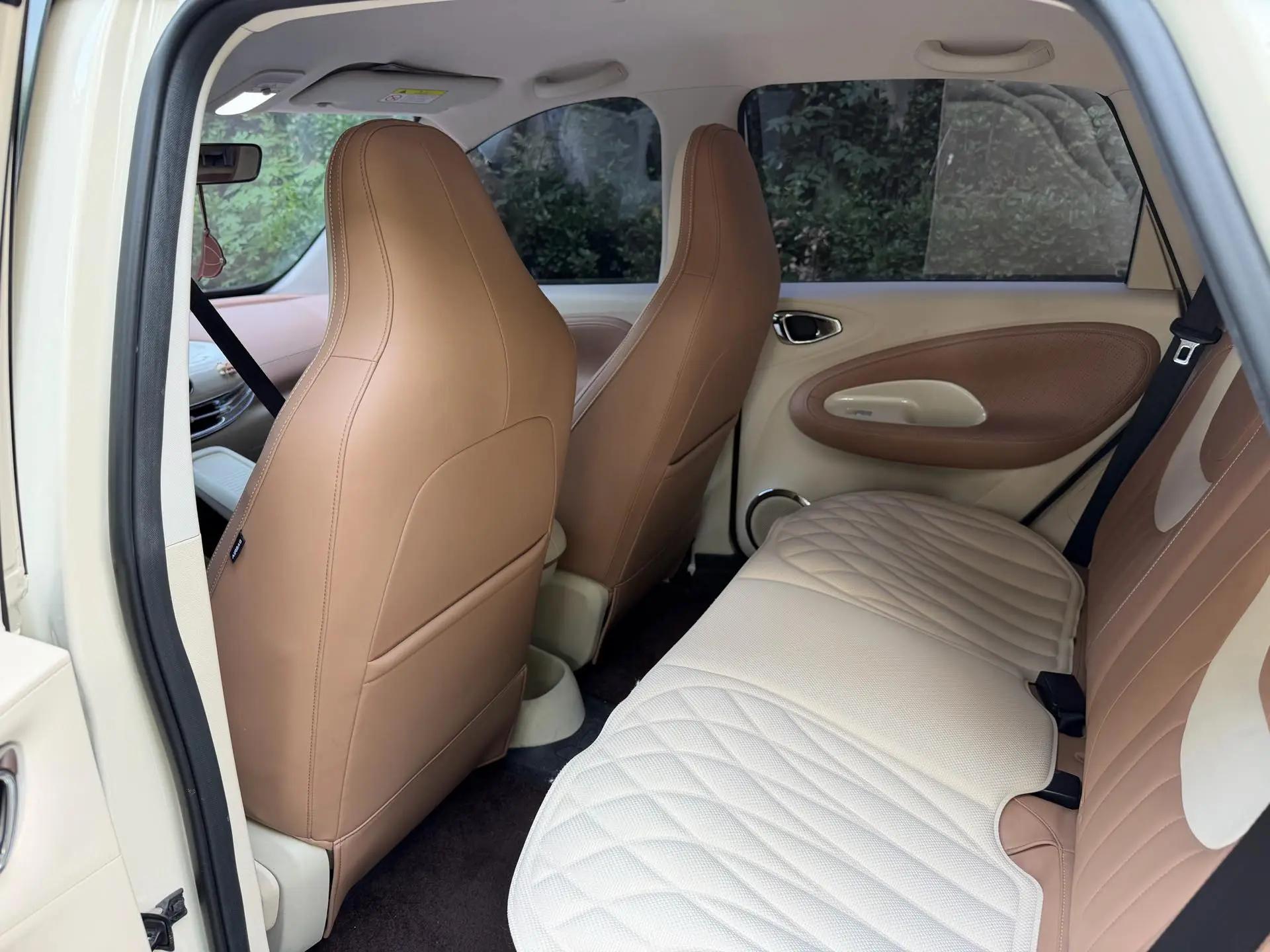 WuLing Plantronics 2024 333km LingBox Connected 7