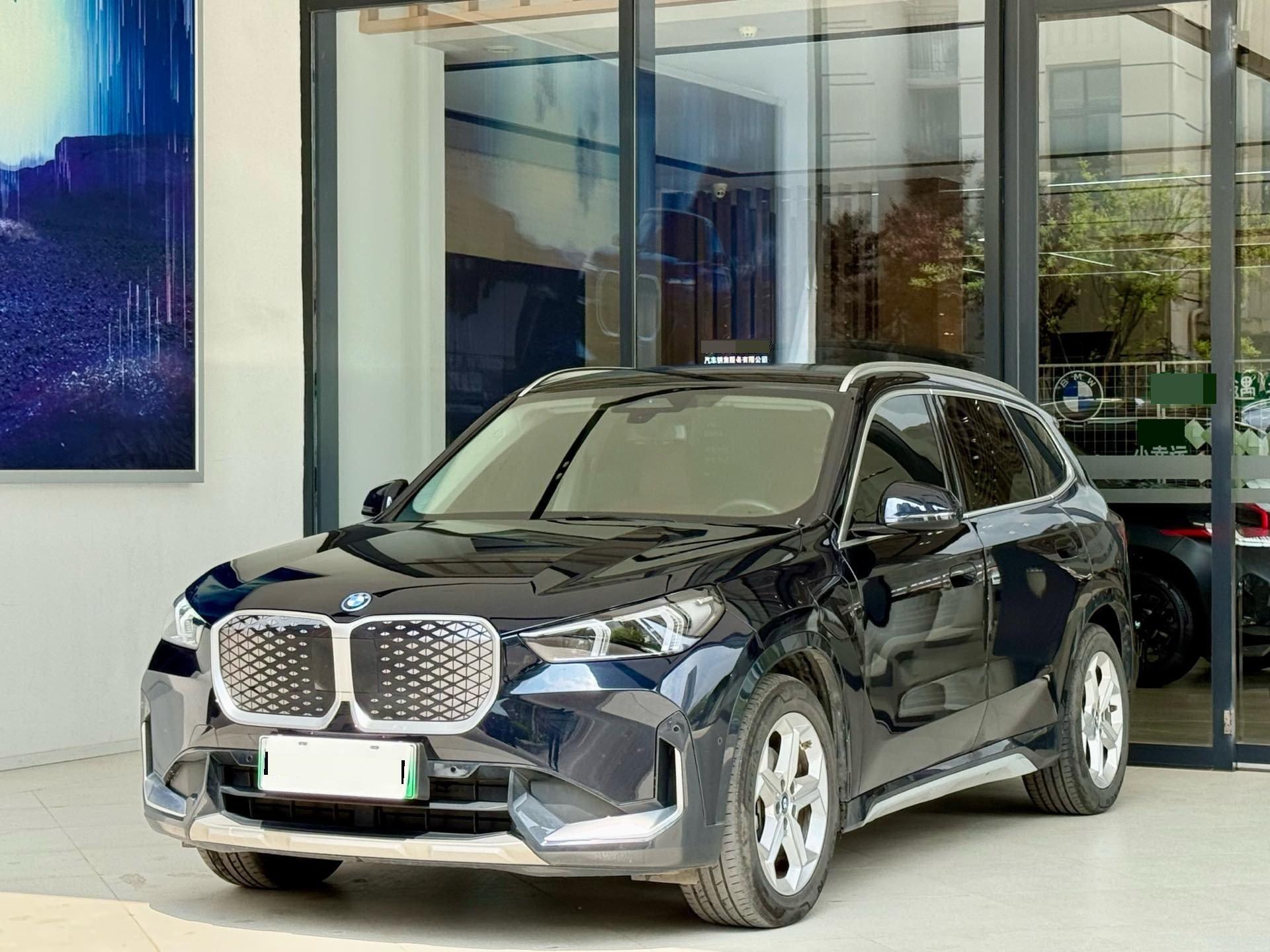 BMW 2025 iX1 eDrive25L eDrive25L M Sport Package Automatic