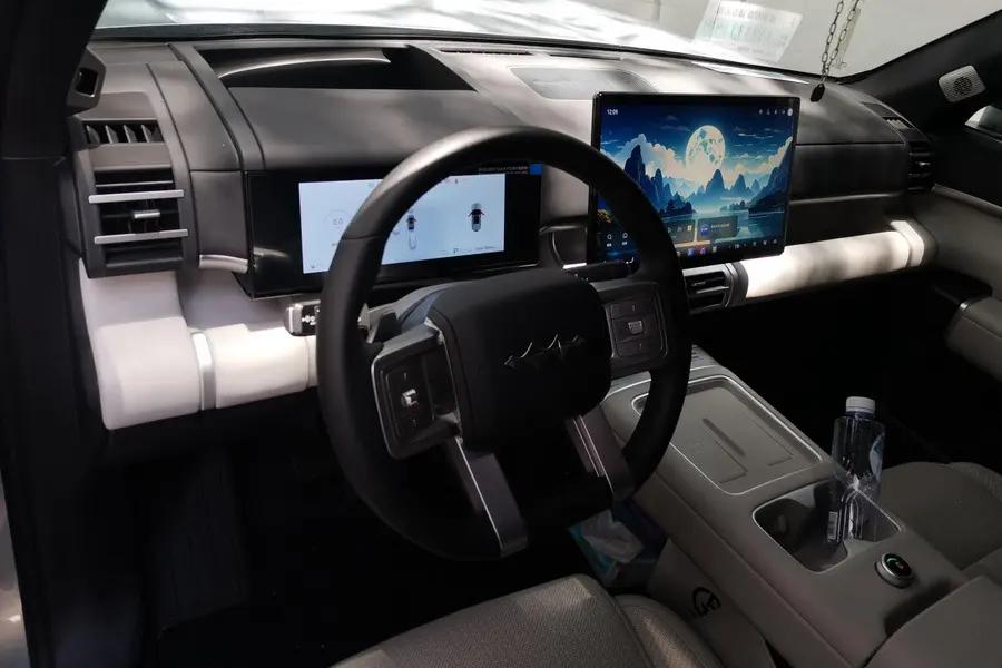 FangChengBao 2025 Titanium 7 1.5T Stepless 200KM Two-Drive Max Edition Automatic Gear 7