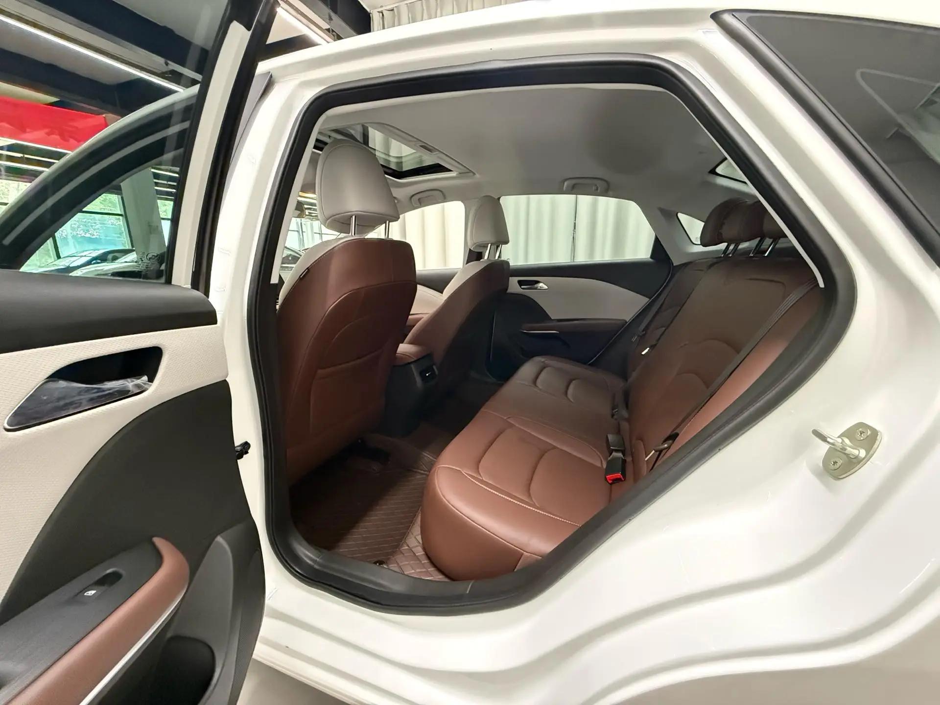 Cruze 2023 1.5L Dual Clutch Pleasant Edition 5