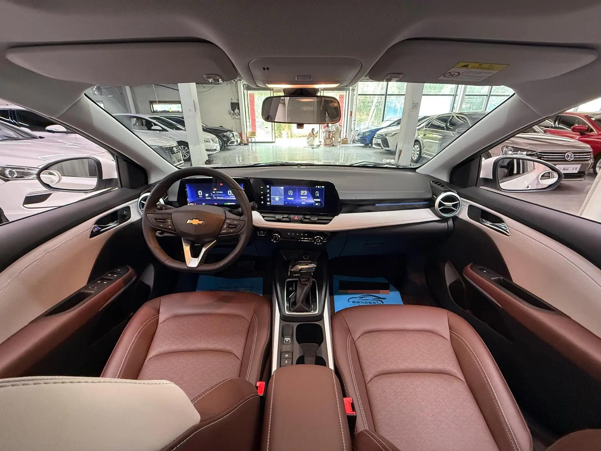 Cruze 2023 1.5L Dual Clutch Pleasant Edition 6