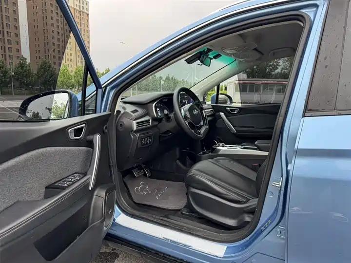 Beijing EX3 2019 R600 Jin Yue Edition 6