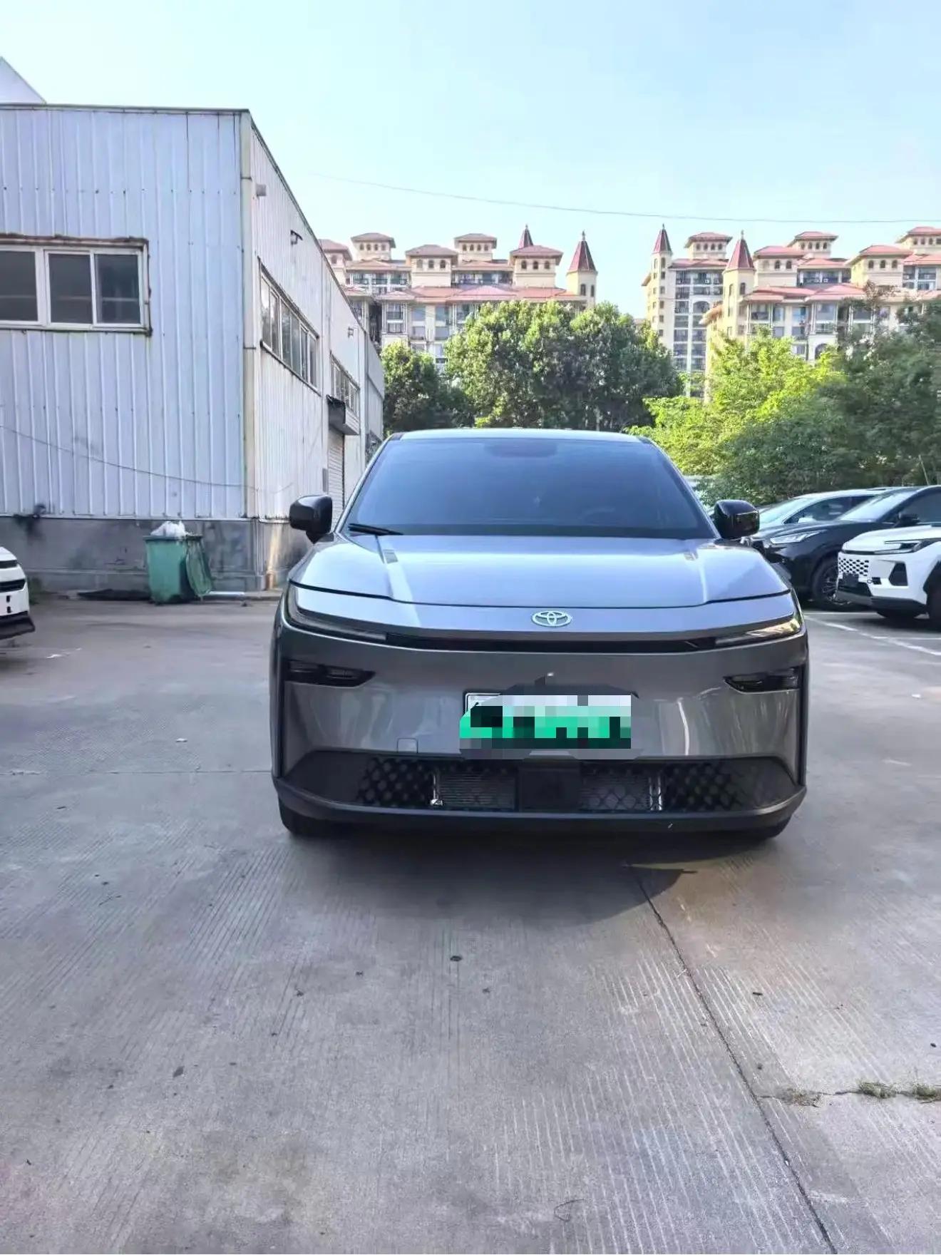 丰田 2026款 铂智3X 430 Air 自动挡 5