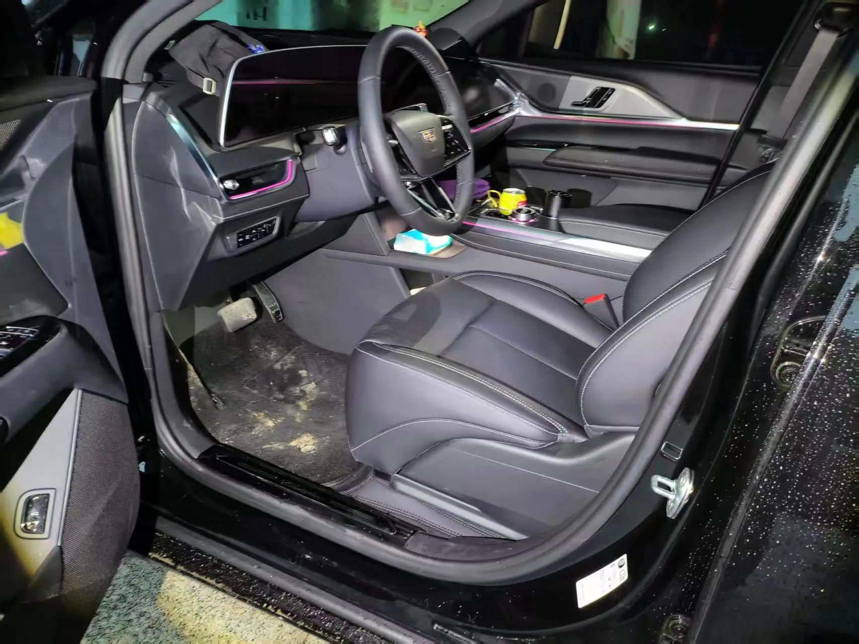 Cadillac 2026 XT5 48V 2.0T Metropolitan Automatic 8