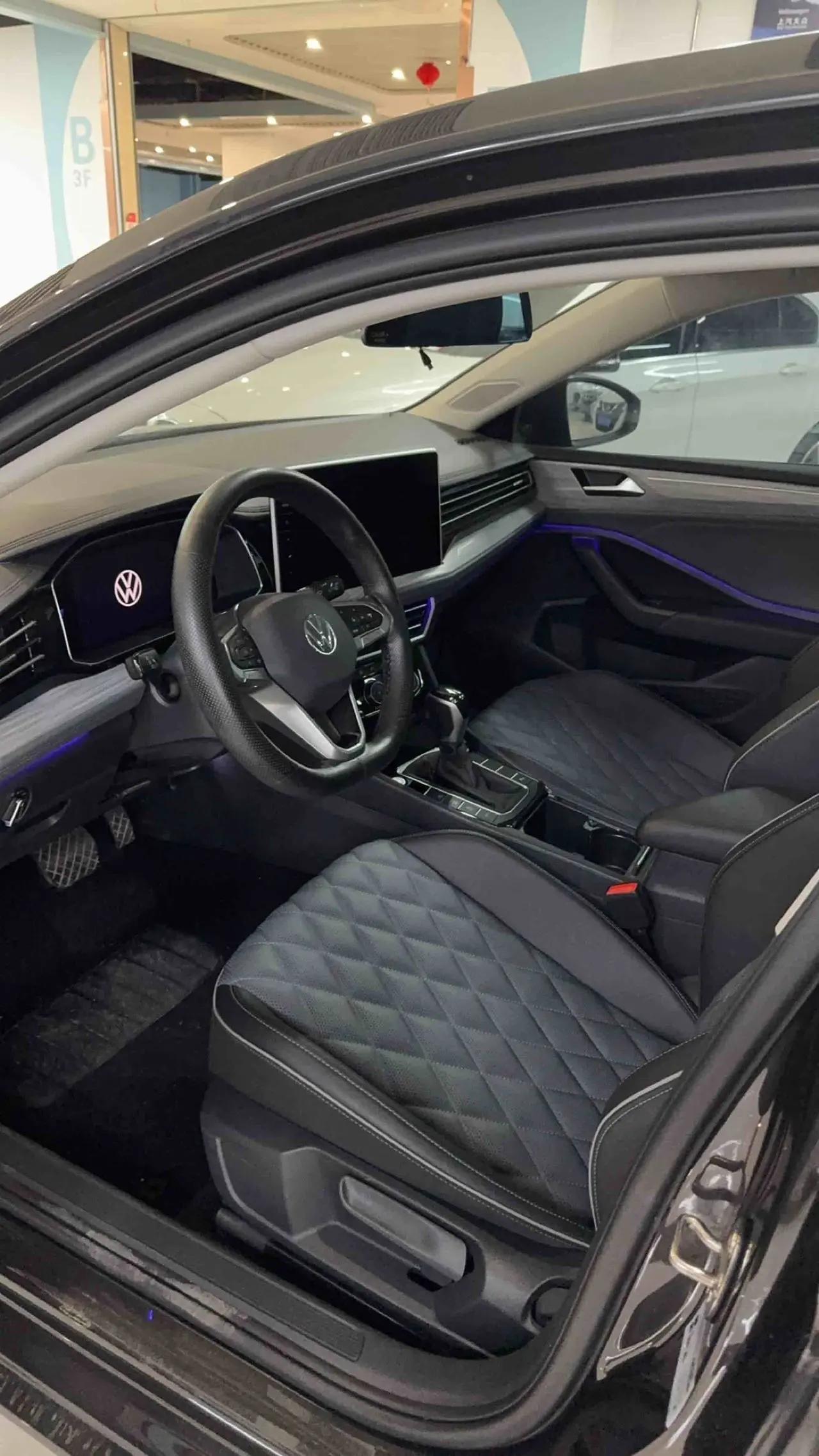 Volkswagen 2024 Sagitar 1.5TSI 300TSI Exceed Version Automatic 3