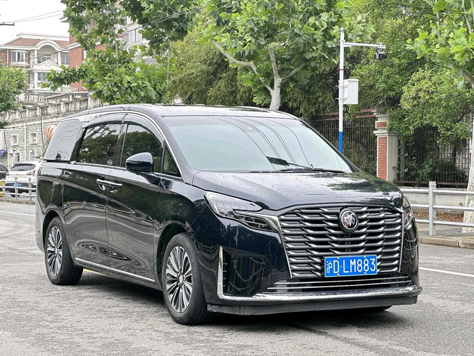 Buick GL8 2023 ES Lu Zun 653T Luxury Model 3