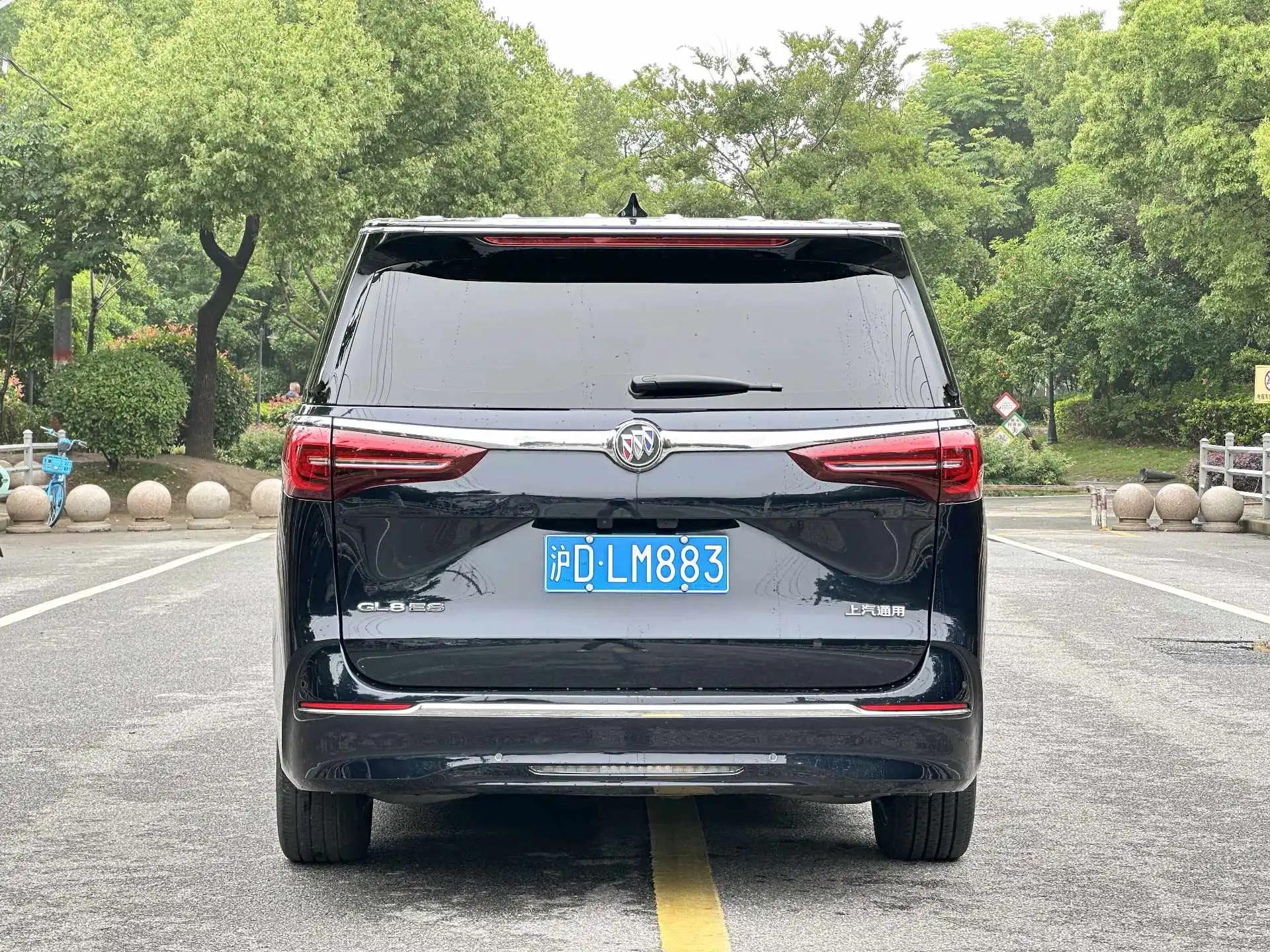 Buick GL8 2023 ES Lu Zun 653T Luxury Model 7