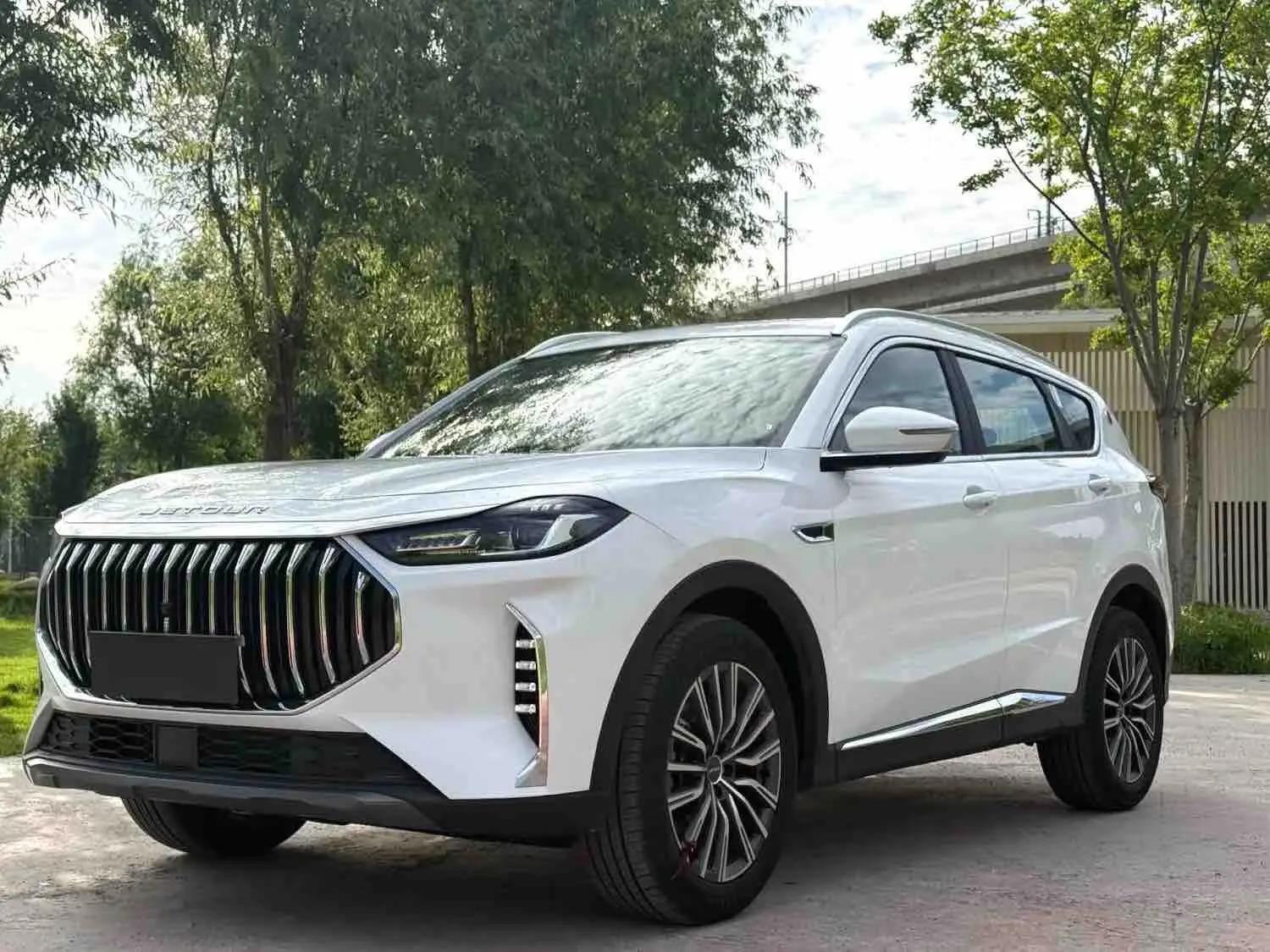 Jetour 2025 X70 PLUS 1.5T Champion Edition MAX 5-seater Automatic