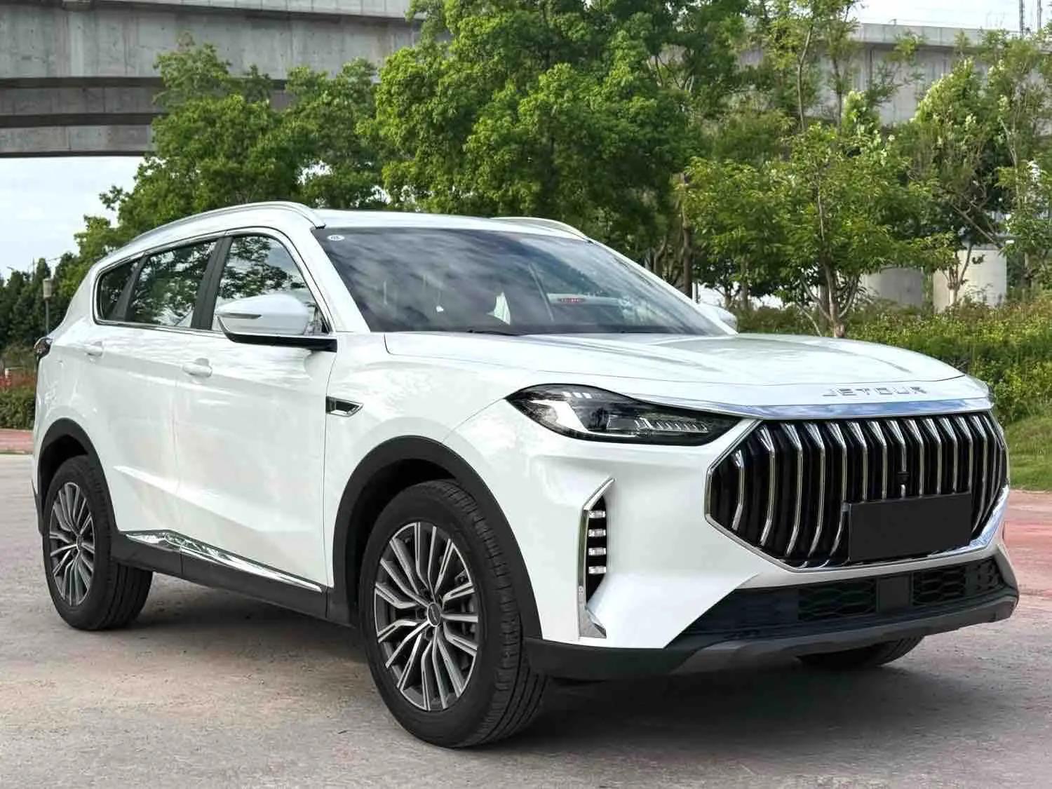 Jetour 2025 X70 PLUS 1.5T Champion Edition MAX 5-seater Automatic 3
