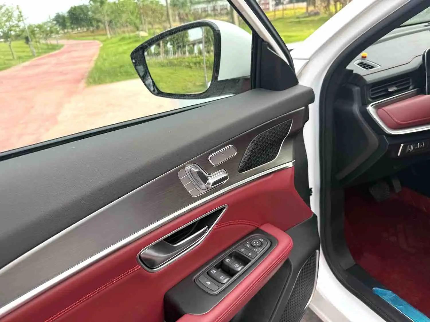 Jetour 2025 X70 PLUS 1.5T Champion Edition MAX 5-seater Automatic 7