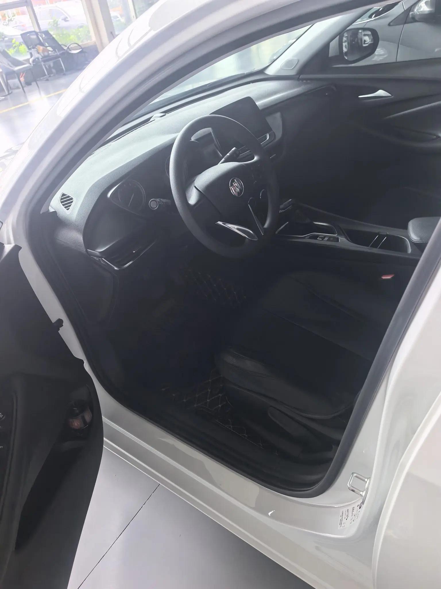 Buick 2023 Verano Pro 1.5T CVT Joyful Edition Automatic 3