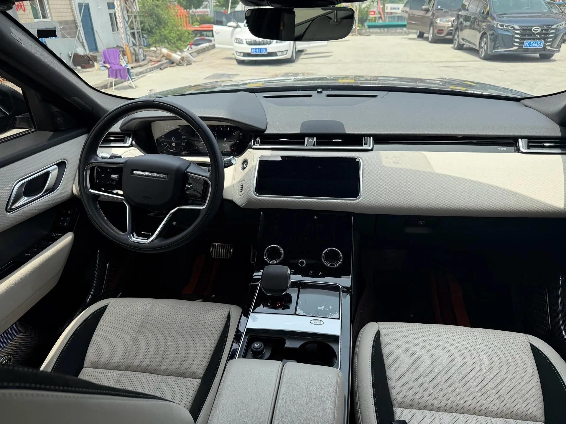 Range Rover Star Vein 2021 P250 Studded Black Collector's Edition 4