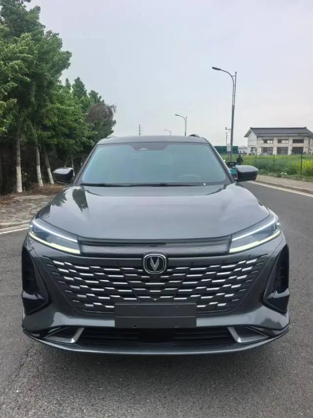 ChangAn 2023 CS75 PLUS 1.5T Pilot Automatic Gear 3