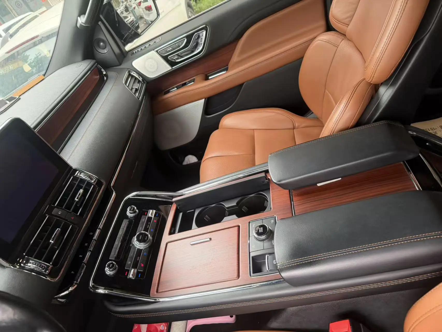 Navigator 2020 3.5T Honorable Edition 3