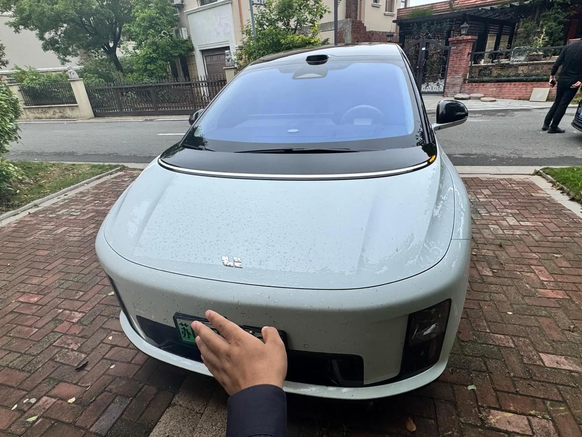 Li 2025 i8 Standard Edition Automatic 2