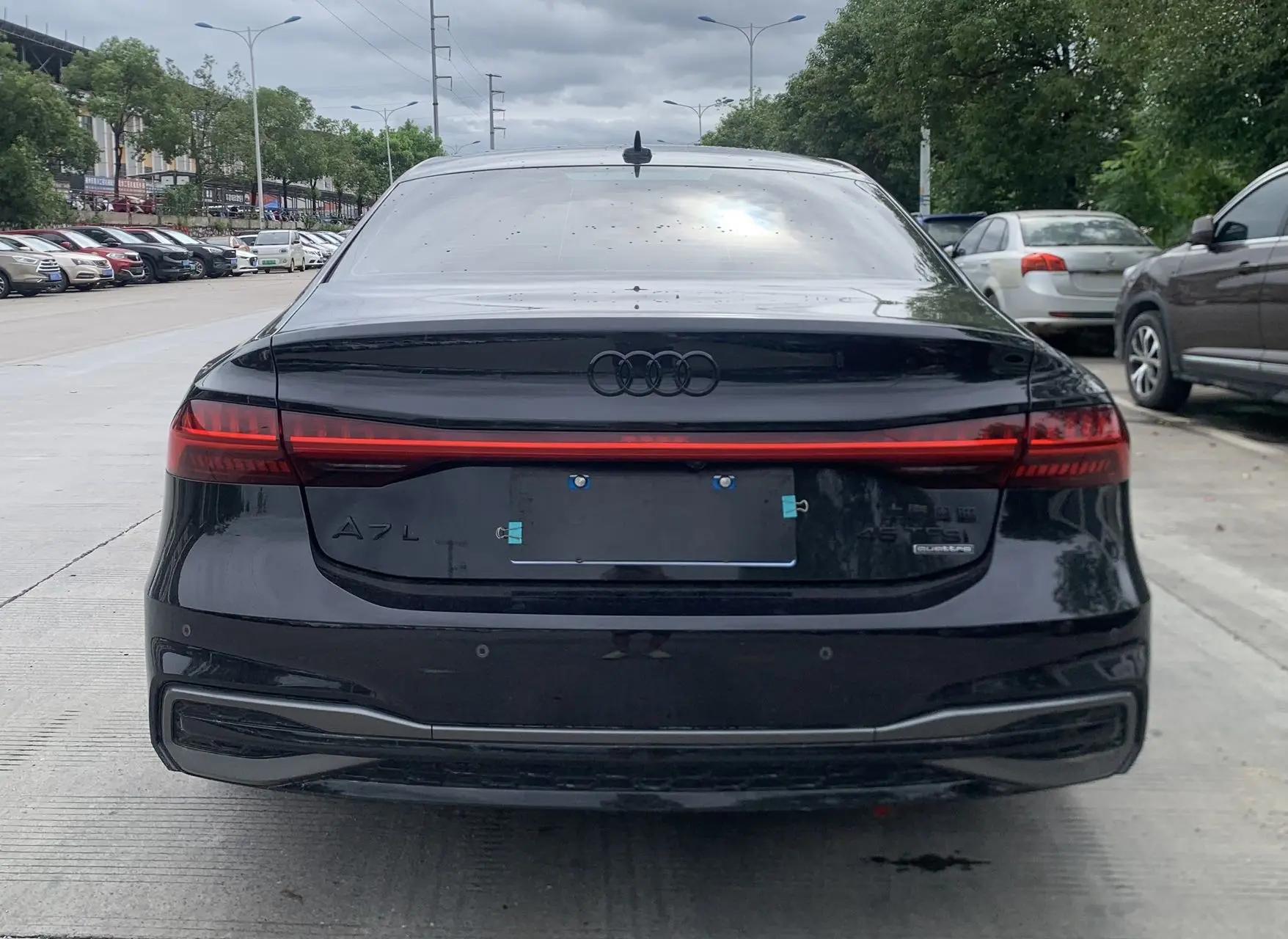 Audi 2024 A7L 2.0TFSI 45TFSI Quattro Black Warrior Edition Automatic 12