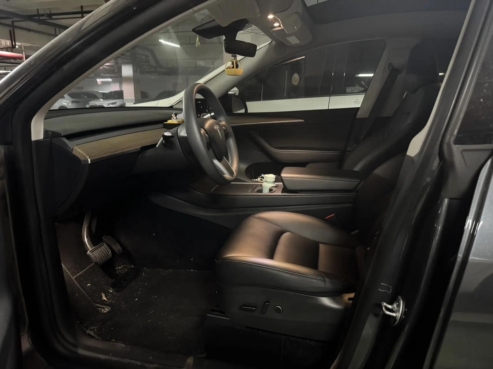 Model Y 2022 rear-wheel drive version 4