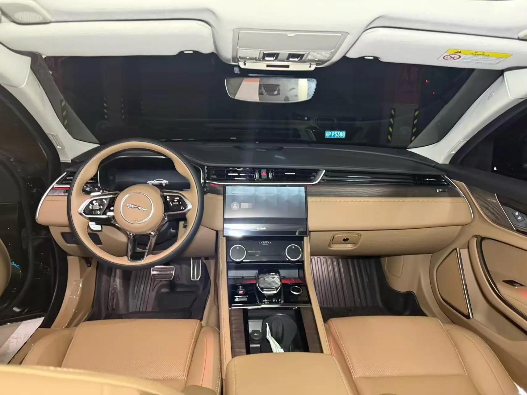 Jaguar 2025 XFL 2.0T P 12500.00g Drive Enjoy Deluxe Edition Automatic Gear 10