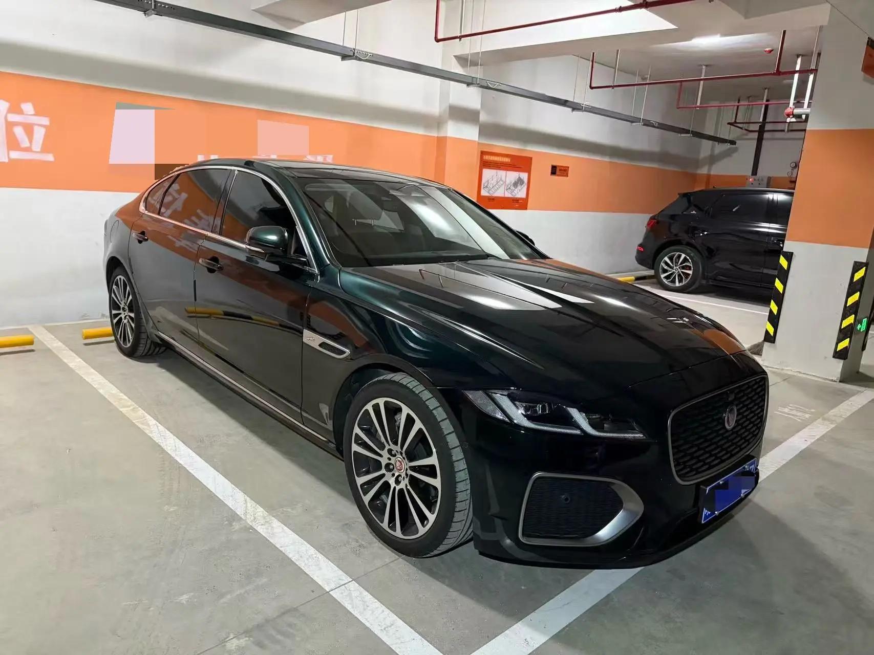 Jaguar 2025 XFL 2.0T P 12500.00g Drive Enjoy Deluxe Edition Automatic Gear 3