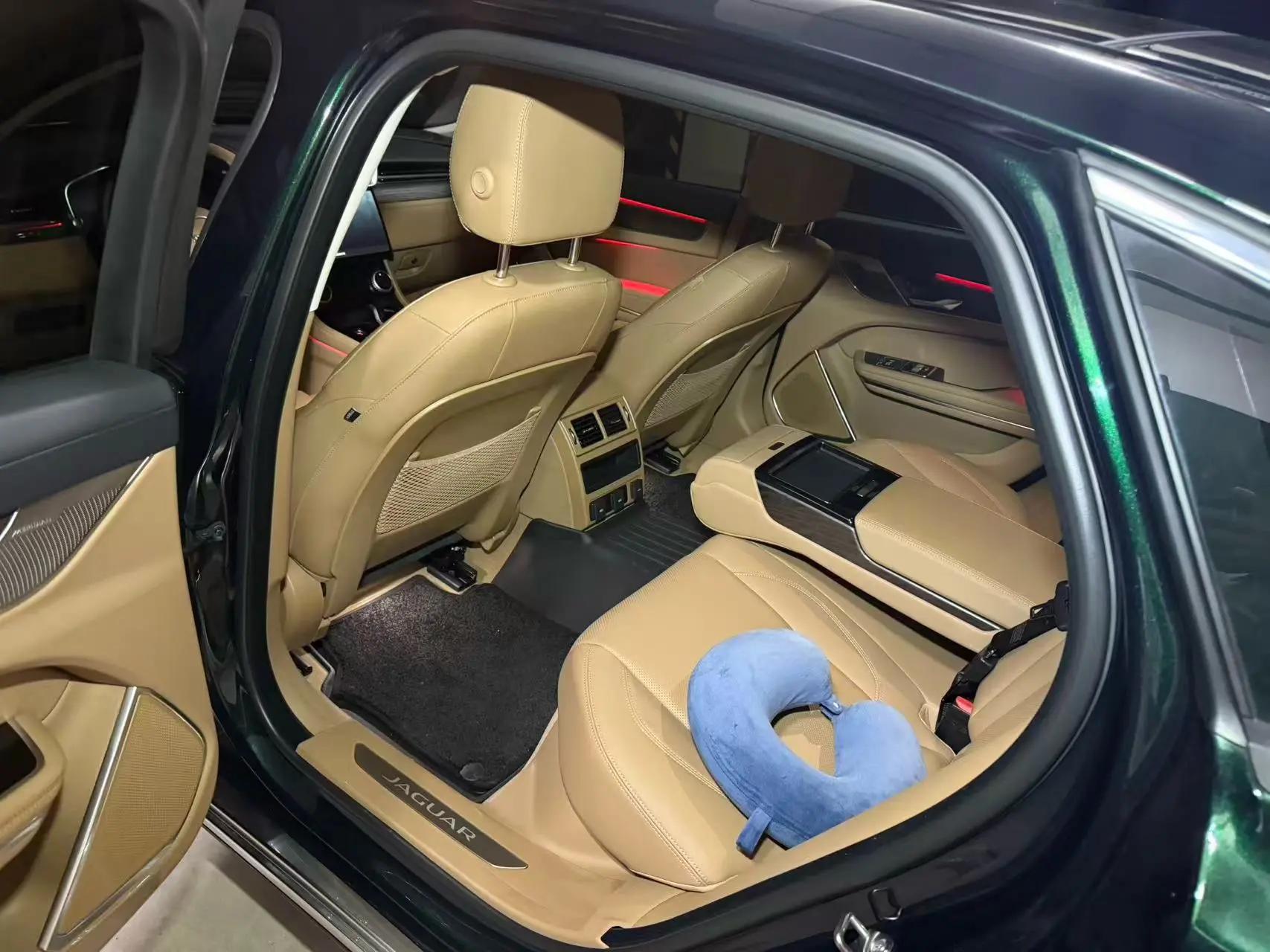 Jaguar 2025 XFL 2.0T P 12500.00g Drive Enjoy Deluxe Edition Automatic Gear 8