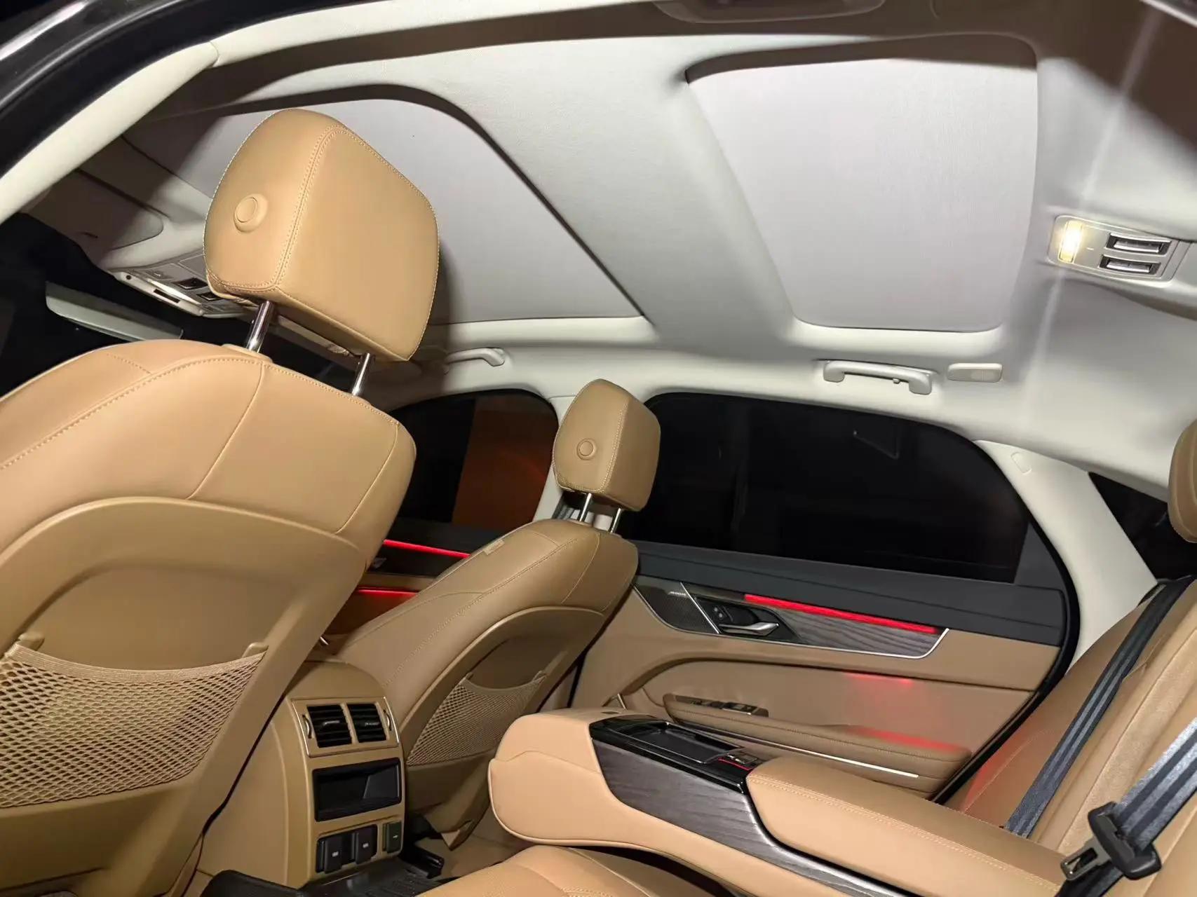 Jaguar 2025 XFL 2.0T P 12500.00g Drive Enjoy Deluxe Edition Automatic Gear 9