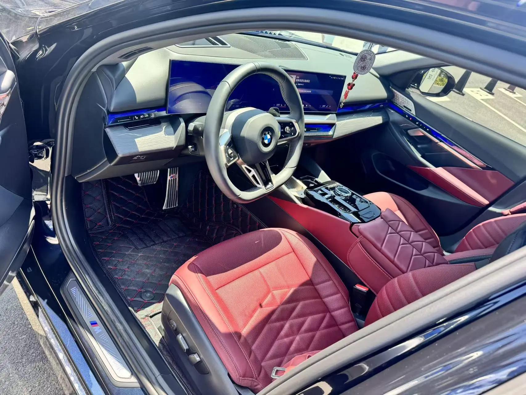 BMW 5 Series 2024 530Li 48V 2.0T Luxury Model M Sport Package Automatic 4