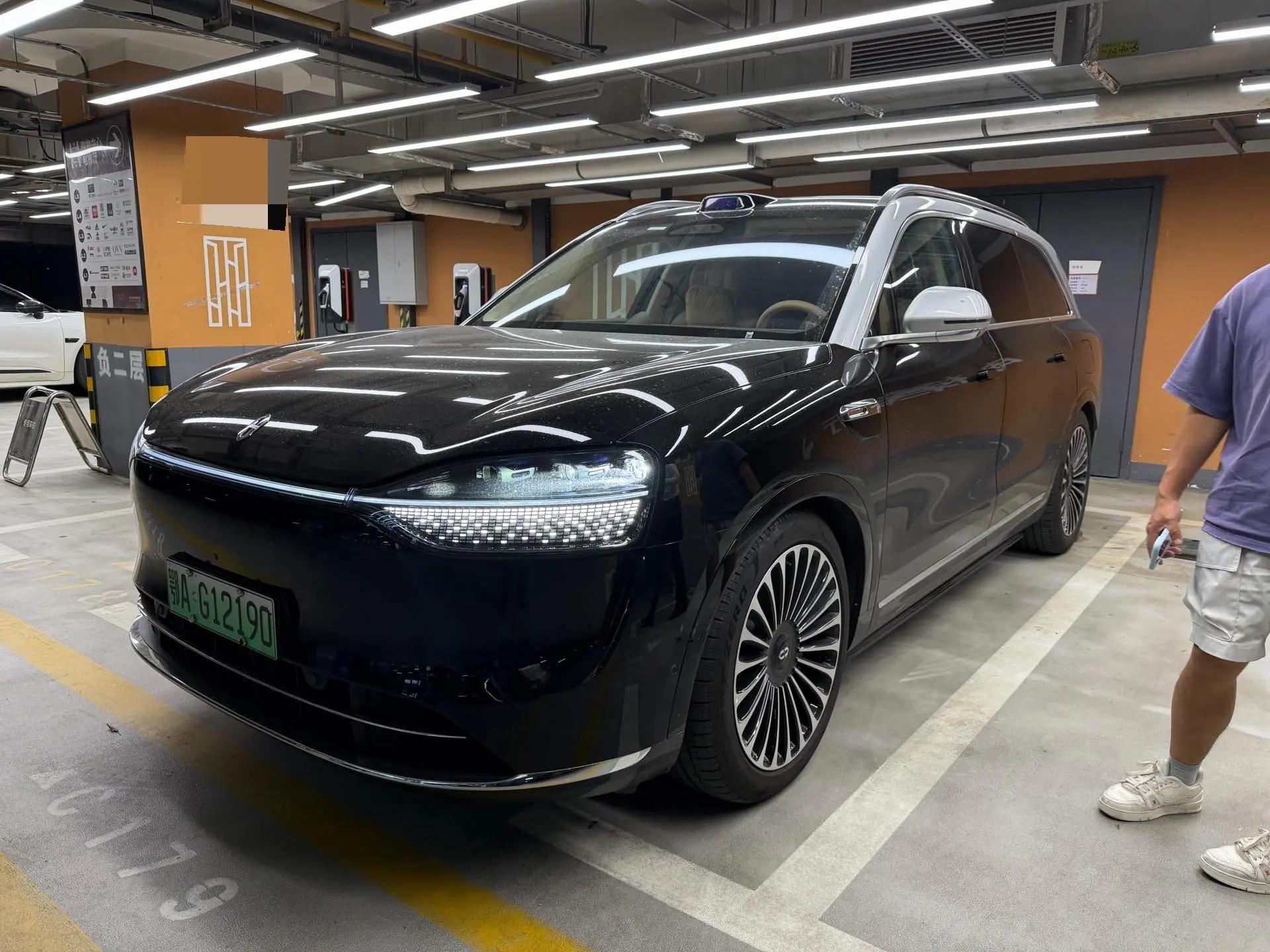 AITO 2025 Model AITO M9 Range-Extended Ultra Version 52kWh 6-Seater Automatic
