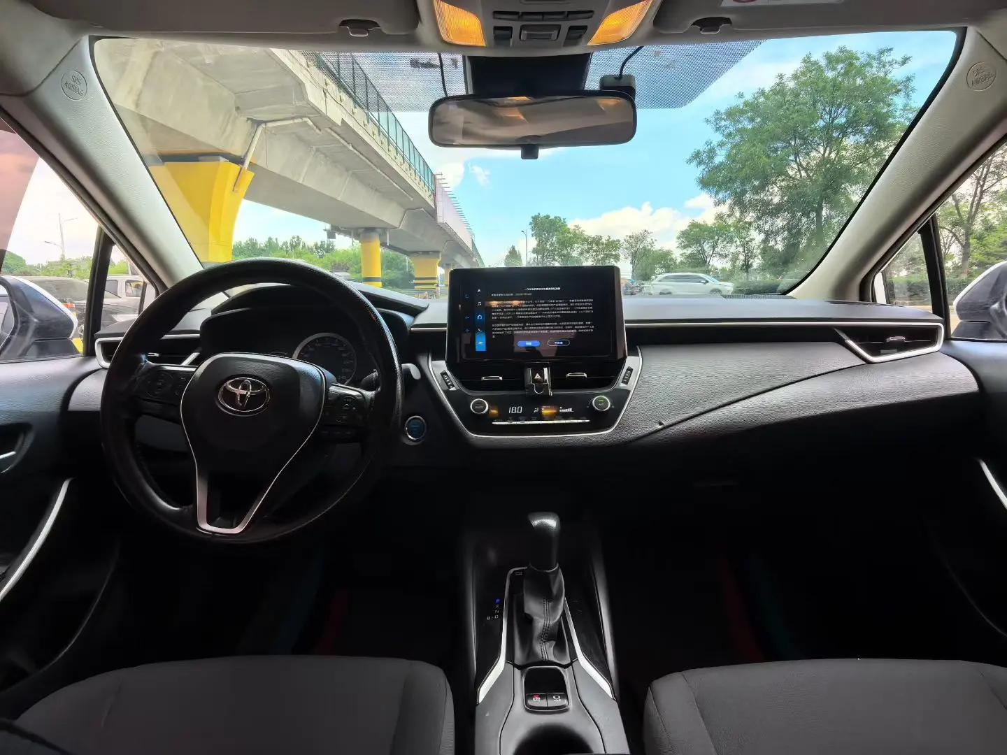 Corolla 2021 Dual Engine 1.8L E-CVT Elite Edition 9