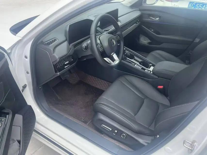 Honda 2025 11th Generation Accord 1.5T Stepless 260TURBO Sports Series Premium Edition Automatic Gear 3