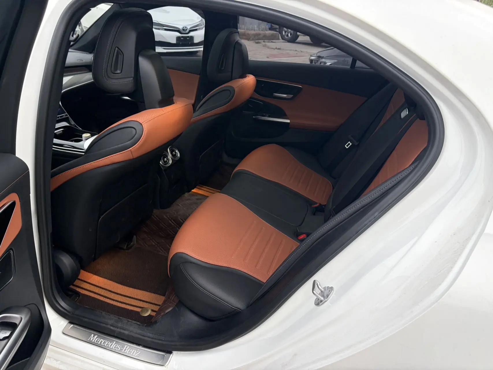 Mercedes Benz Class C 2023 C 260 L 3