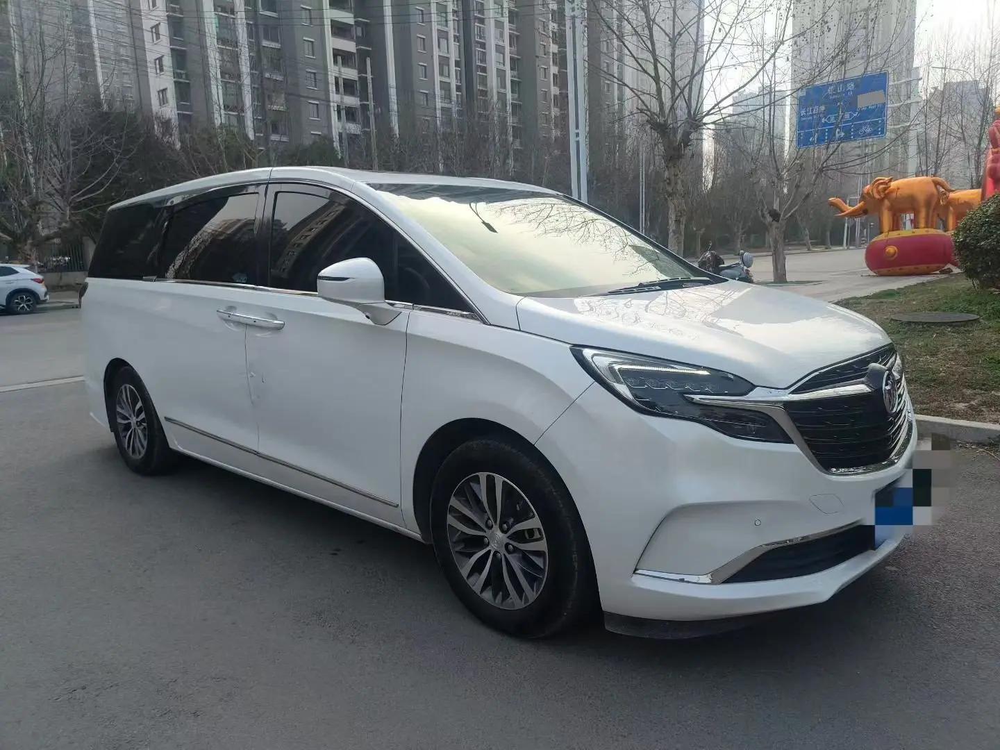 Buick GL8 2022 ES Lu Zun 653T Comfort 3