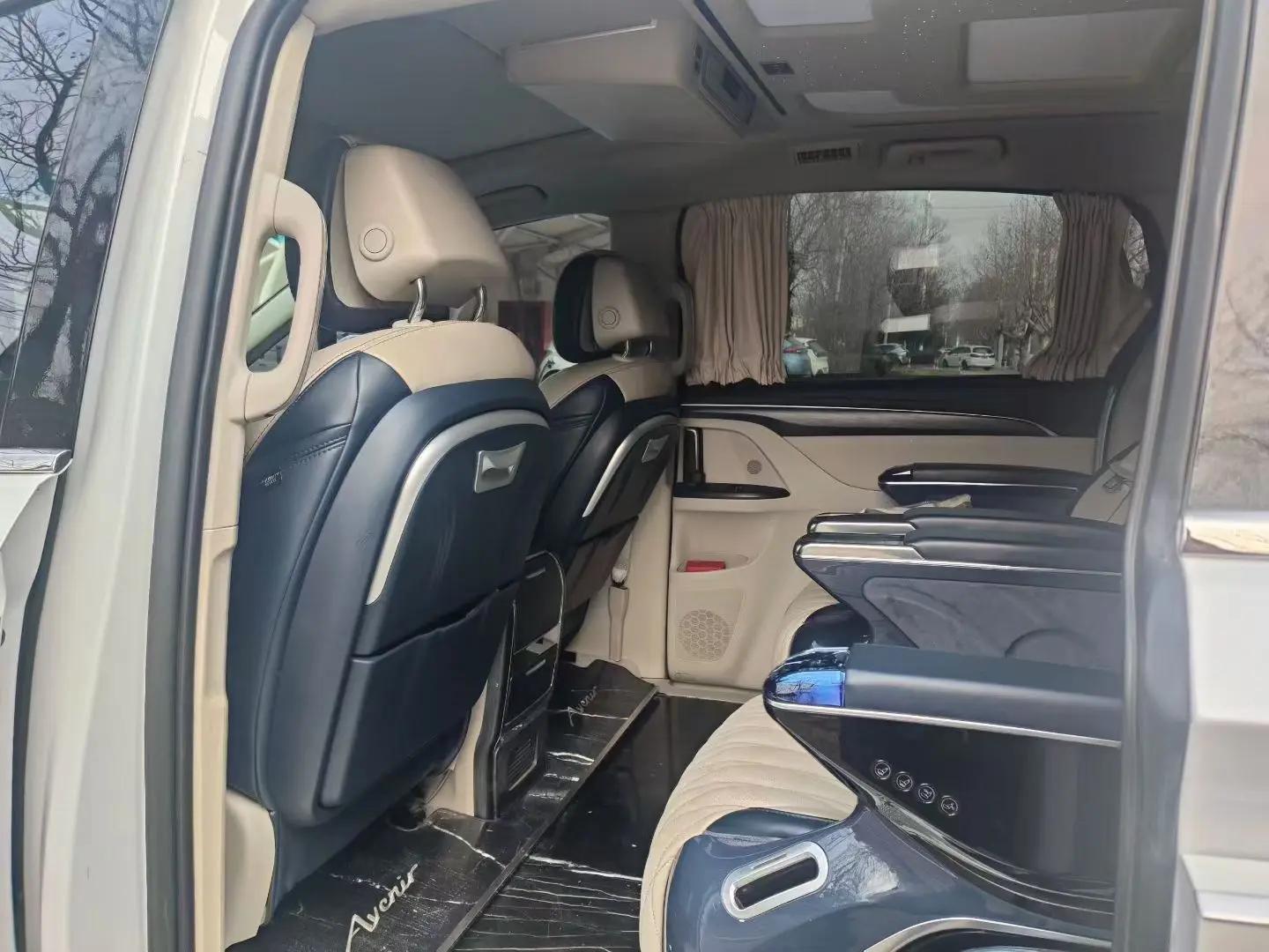 Buick GL8 2022 ES Lu Zun 653T Comfort 9
