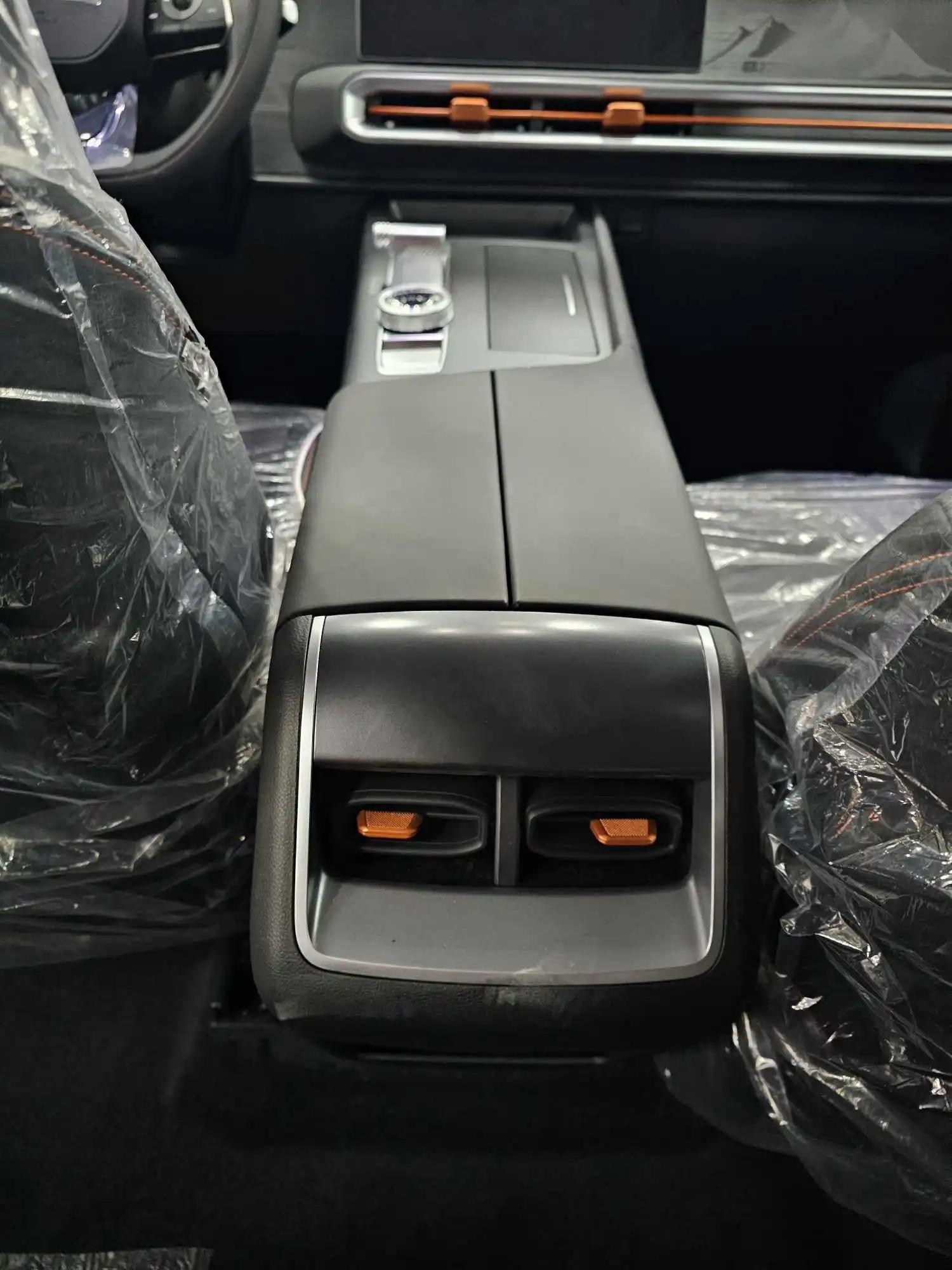 Beijing 2026 BJ30 1.5T Traveler Two-Drive Standard Automatic Gear 9