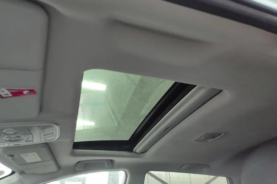 Haval M6 2021 PLUS 1.5T DCT Deluxe Zhilian 4