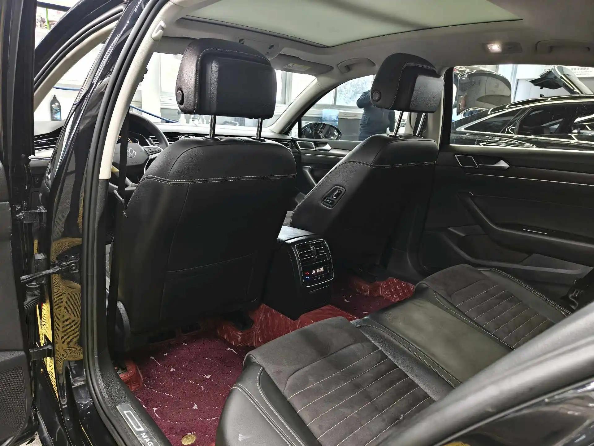 Magotan 2020 330TSI DSG Luxury Model 4