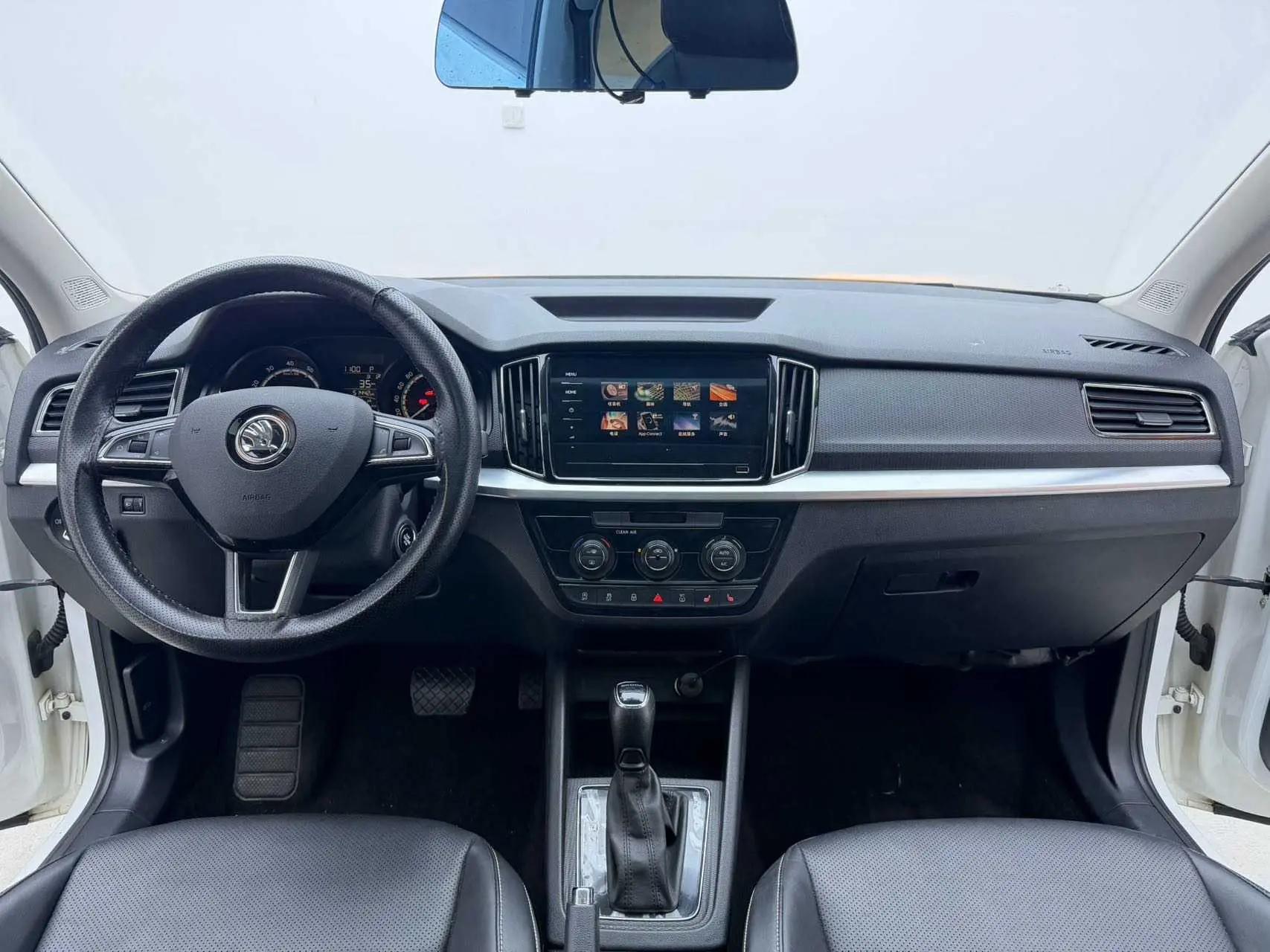 K-Cross 2022 1.5L Automatic Comfort Version 10