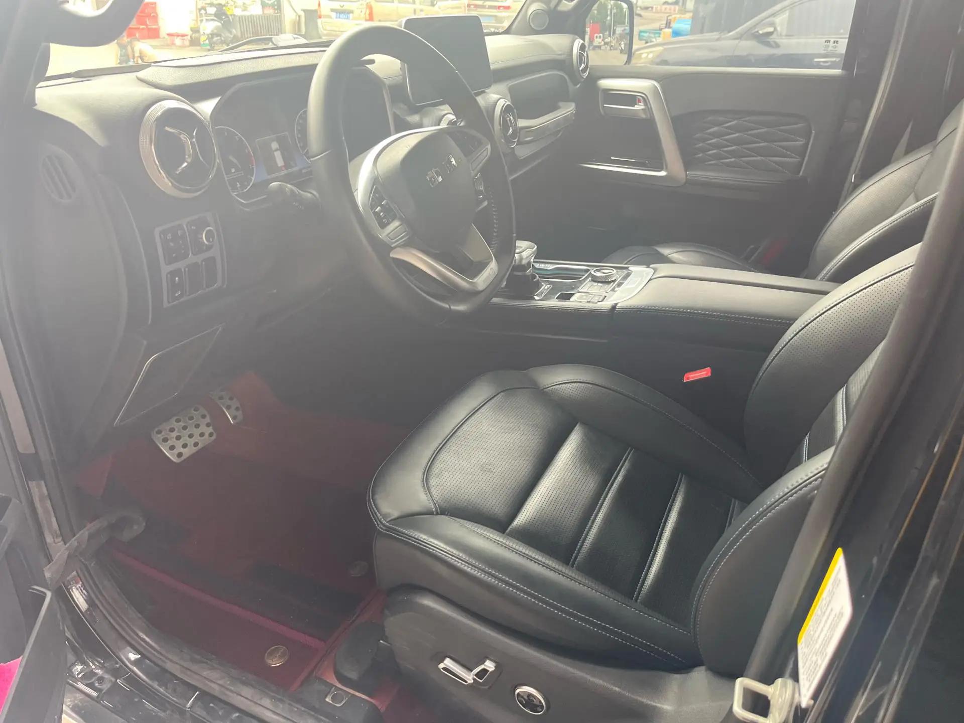 Beijing BJ40 2023 2.0T Automatic Four-wheel Drive City Hunter Edition Chivalrous Type 3
