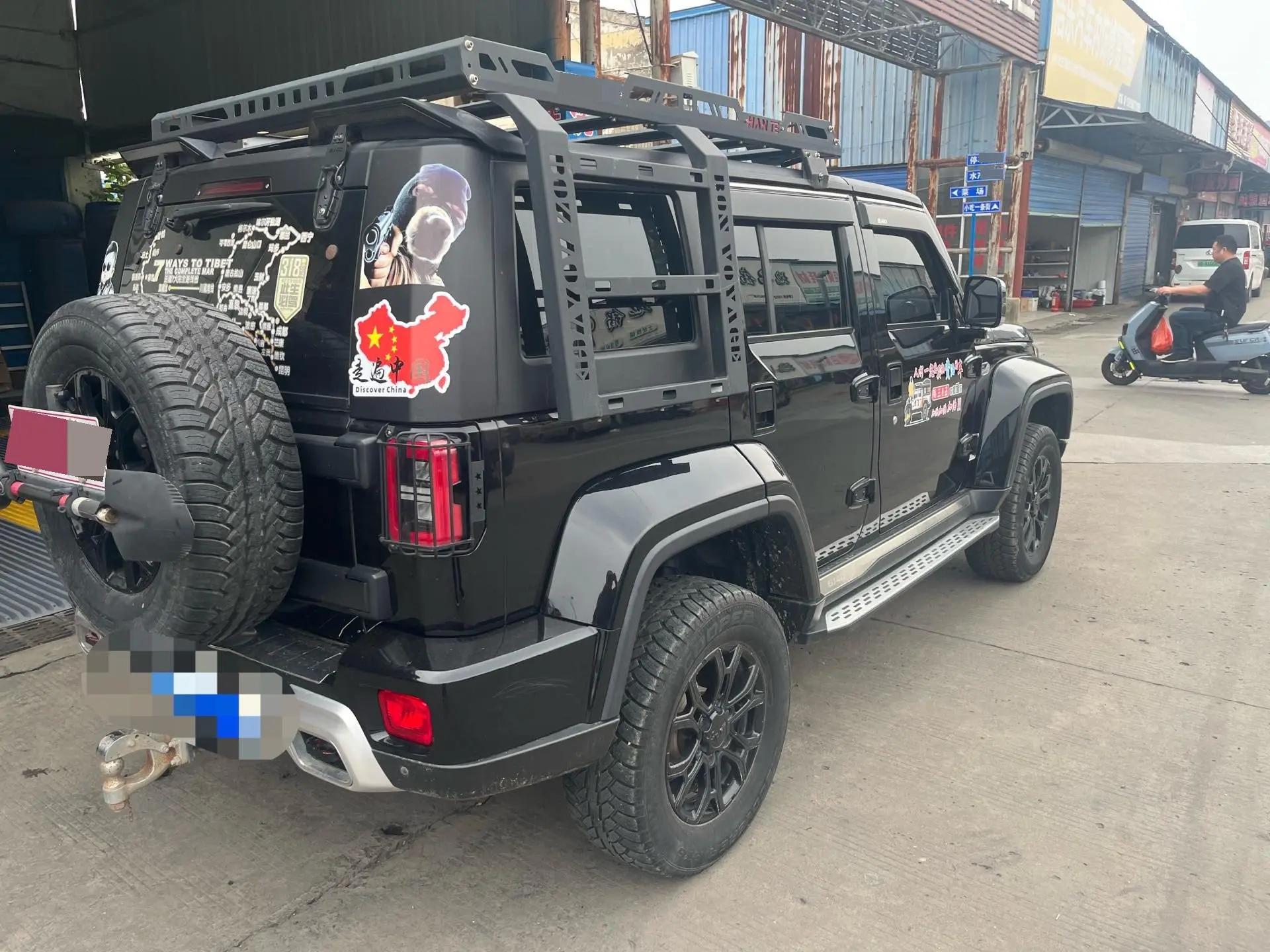 Beijing BJ40 2023 2.0T Automatic Four-wheel Drive City Hunter Edition Chivalrous Type 7