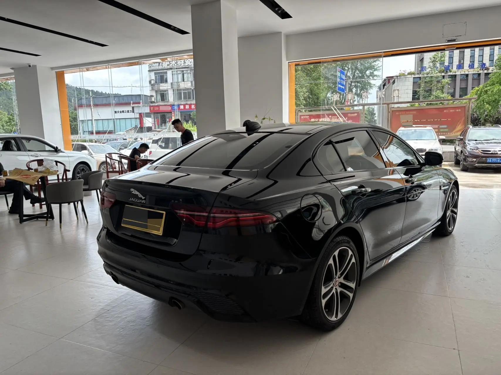 Jaguar XEL 2021 2.0T 250PS R-DYNAMIC S Enterprising Sports Edition 3