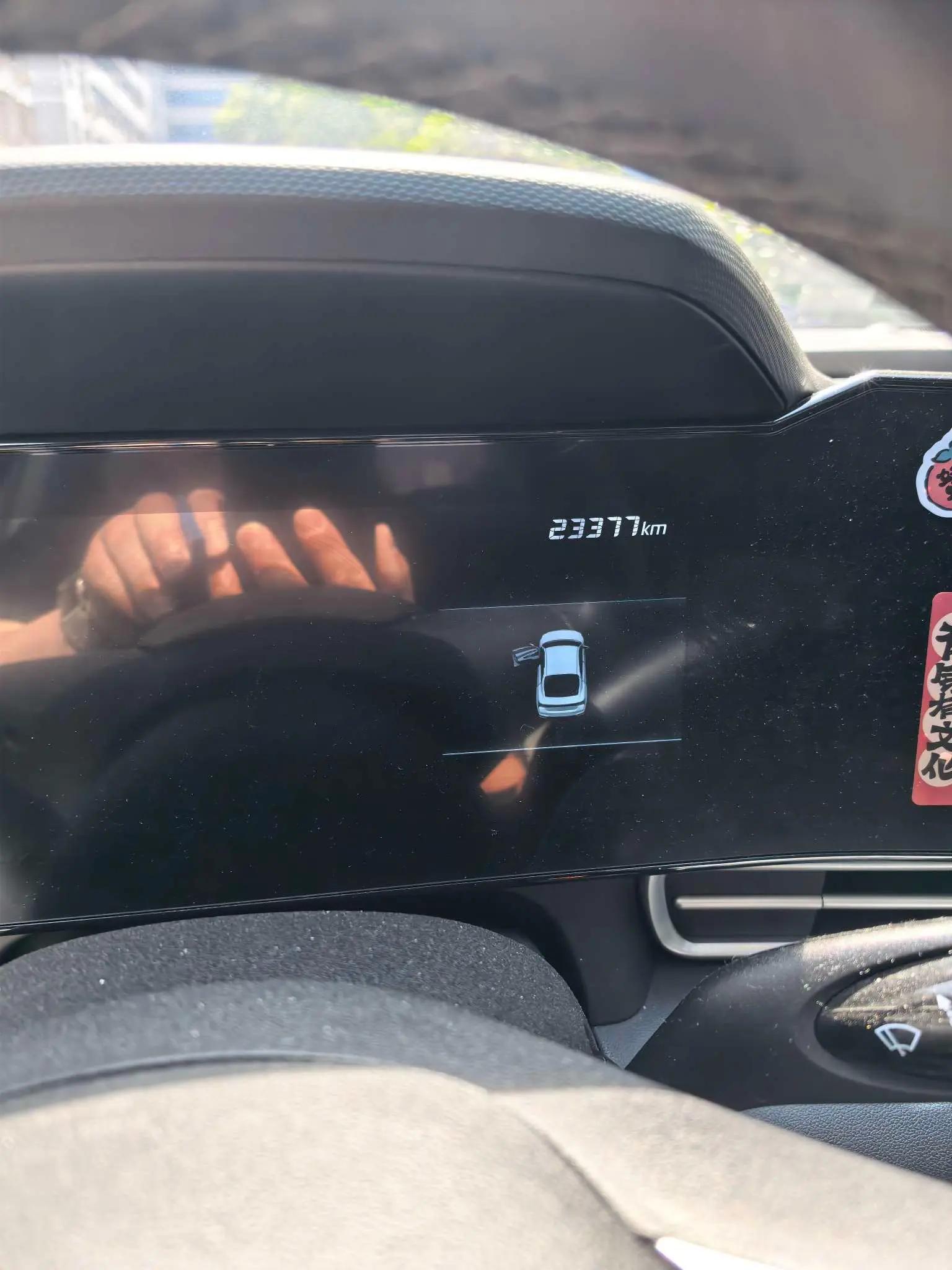 Elantra 2021 1.5L CVT LUX Prestige Edition 8
